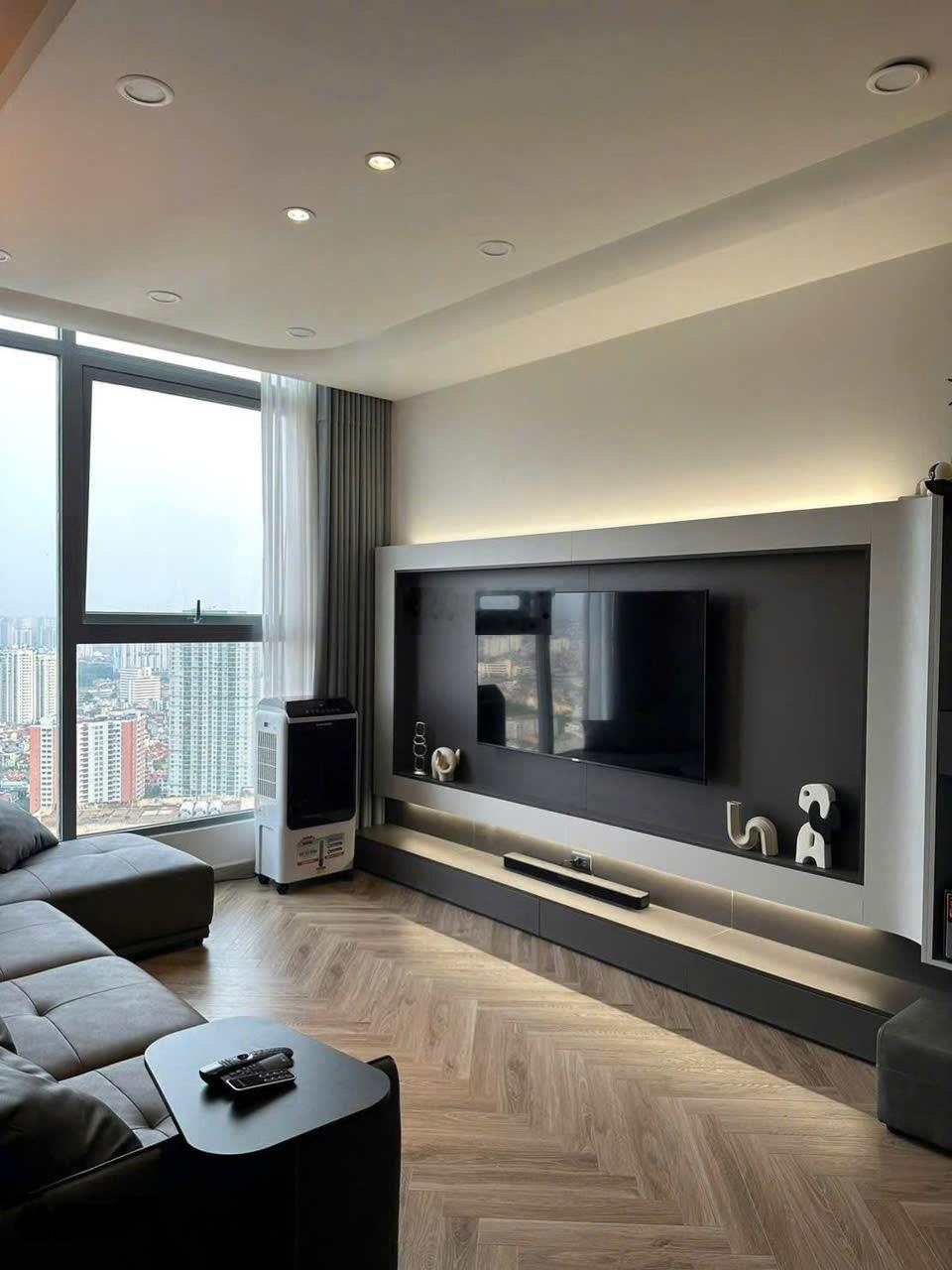 Chính chủ cần bán gấp căn 3 ngủ CC MHD Trung Văn 29 Tố Hữu Căn 106,5m ban công ĐN.Lh: 0769151296