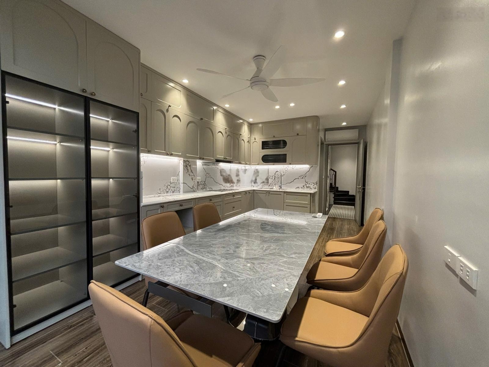 Nhà mới long lanh khu phố Văn Chương quận Đống Đa, vị trí đẹp, thanh khoản tốt - 13.7 tỷ