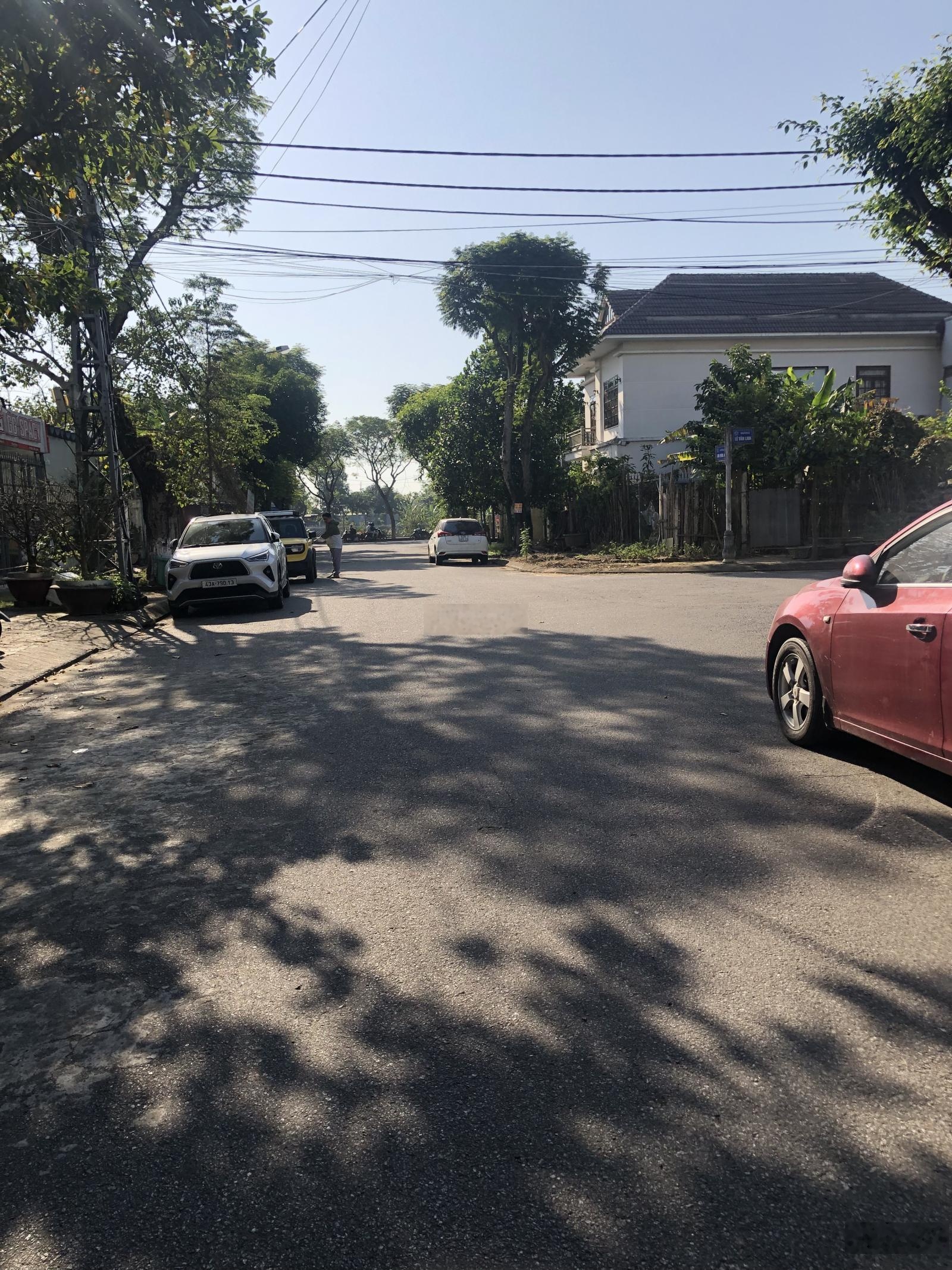 Bán nhà 3 tầng mặt tiền 7m5 vỉa hè 4m an hoà 4-khuê trung-cẩm lệ-đà nẵng