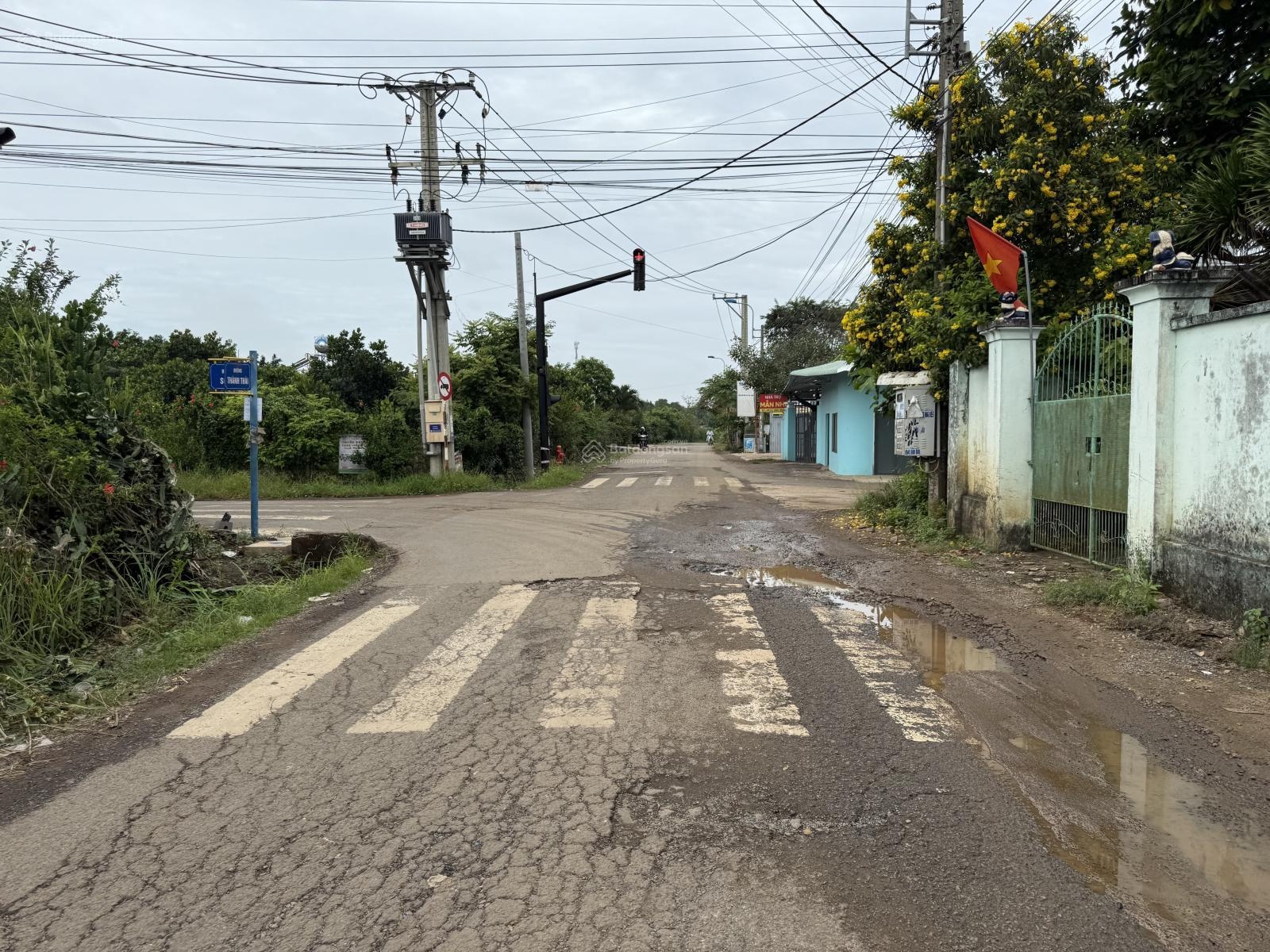 Bán gấp 135m2 thổ cư sổ riêng sát phường Bảo Vinh,Đồng Nai chỉ 450 triệu ngân hàng hỗ trợ 50%