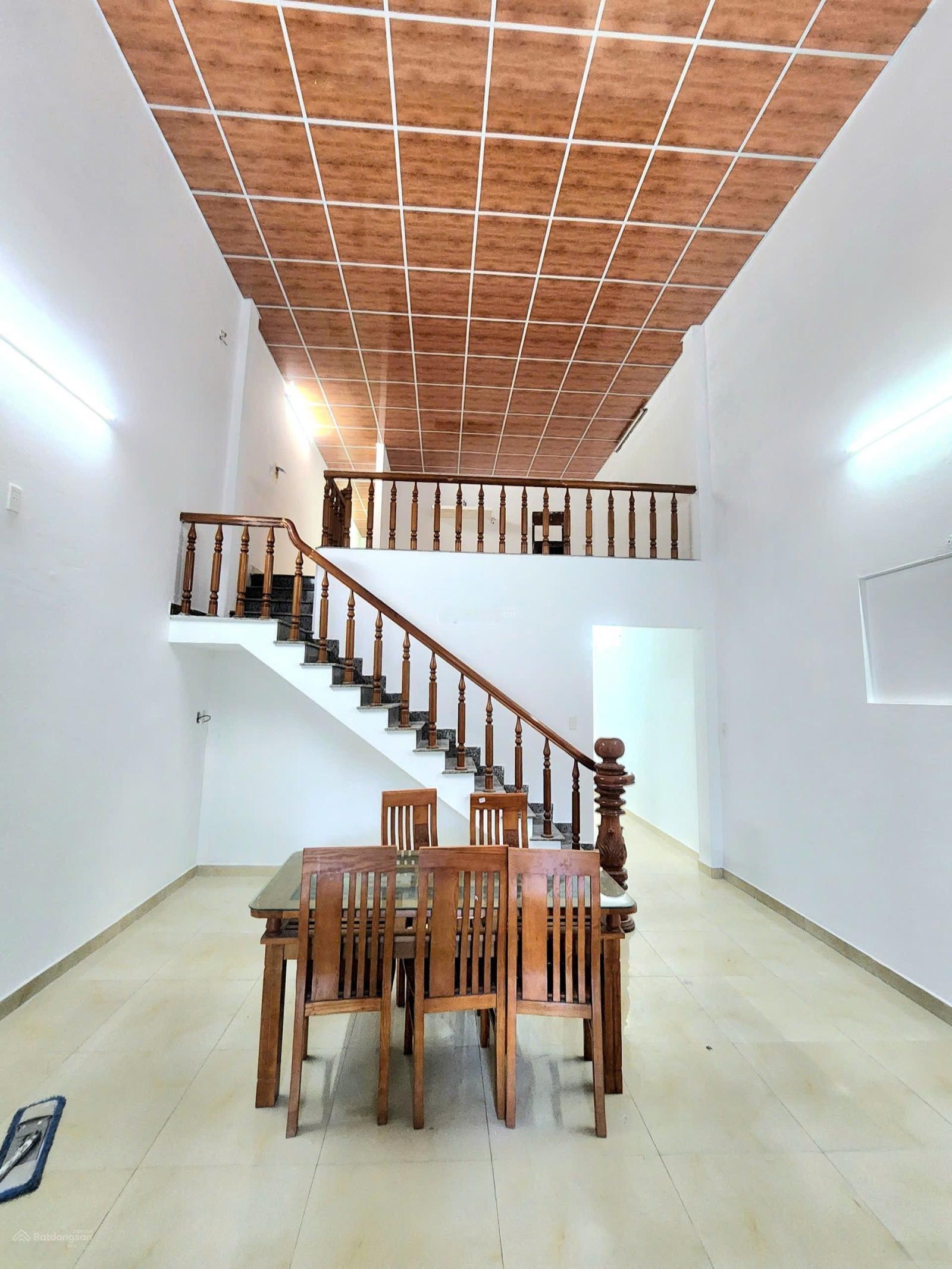 Bán nhà gác đúc mặt tiền trương vân lĩnh đà nẵng- giá 4.25 tỷ