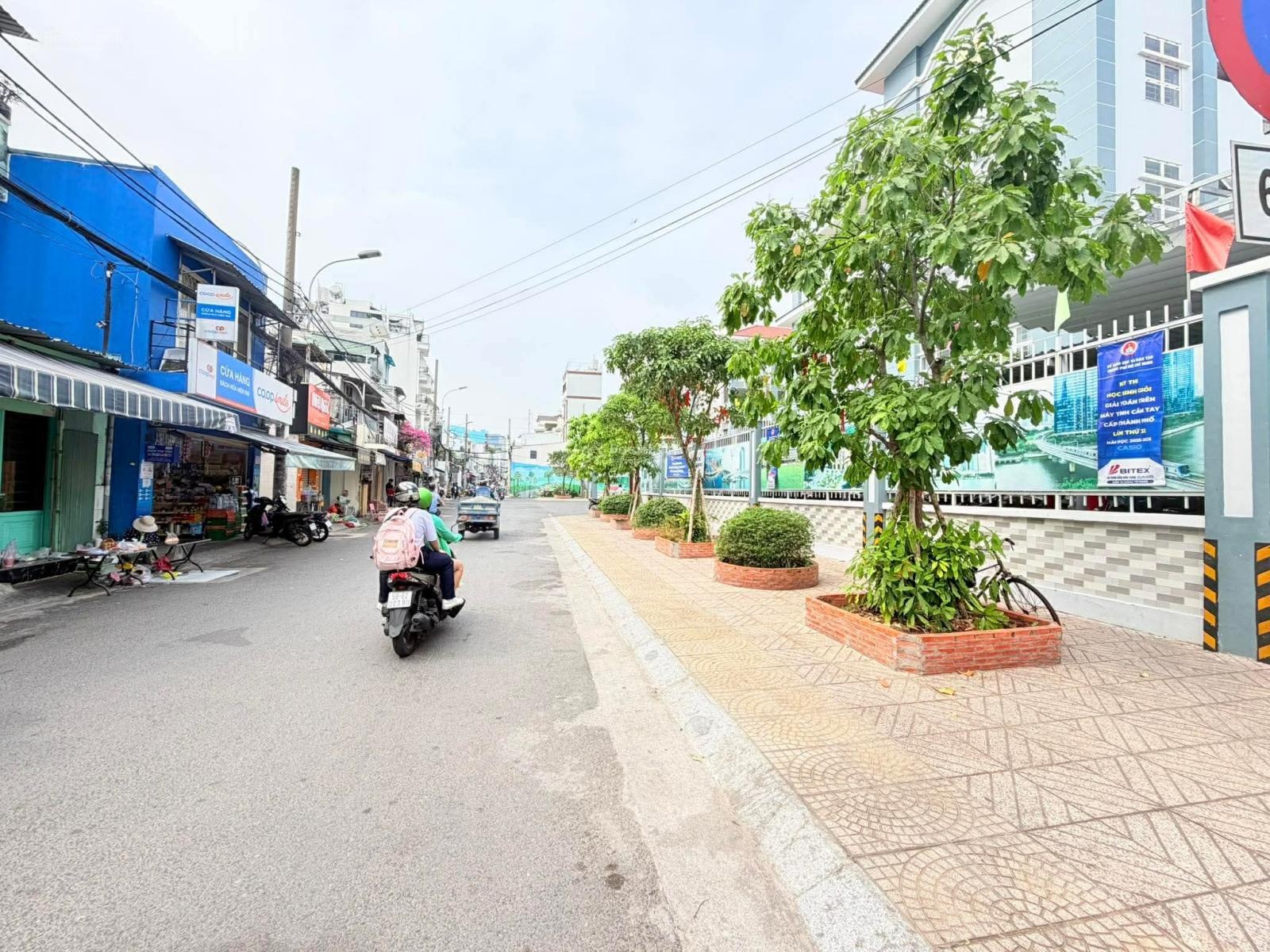 Chưa tới 5 tỷ đất vàng 46m2 Nguyễn Đình Chiểu, Phú Nhuận, nhà nát mua vị trí, không mua hiện trạng