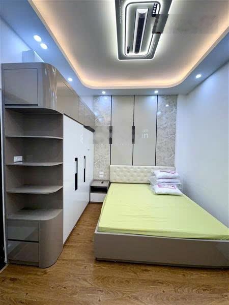 Bán nhà phố Tô Vĩnh Diện | Gần phố Ô tô đỗ cửa 50m², 5 tầng, thang máy Giá 19.6 tỷ