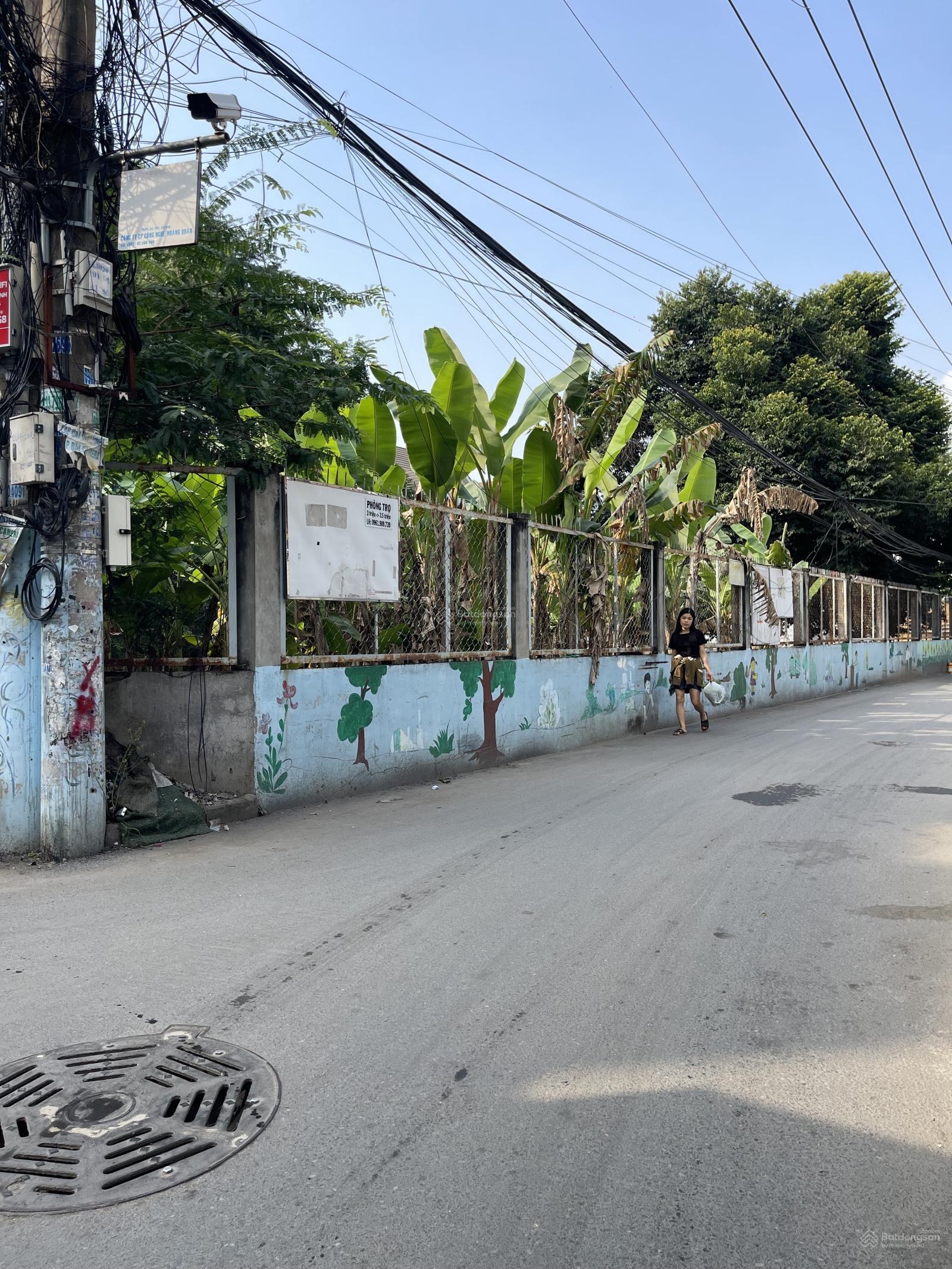 Chính chủ gửi bán căn nhà cấp 4 hẻm 3m cách đường xe hơi 10m khu dân cư ổn định vùng cao ráo