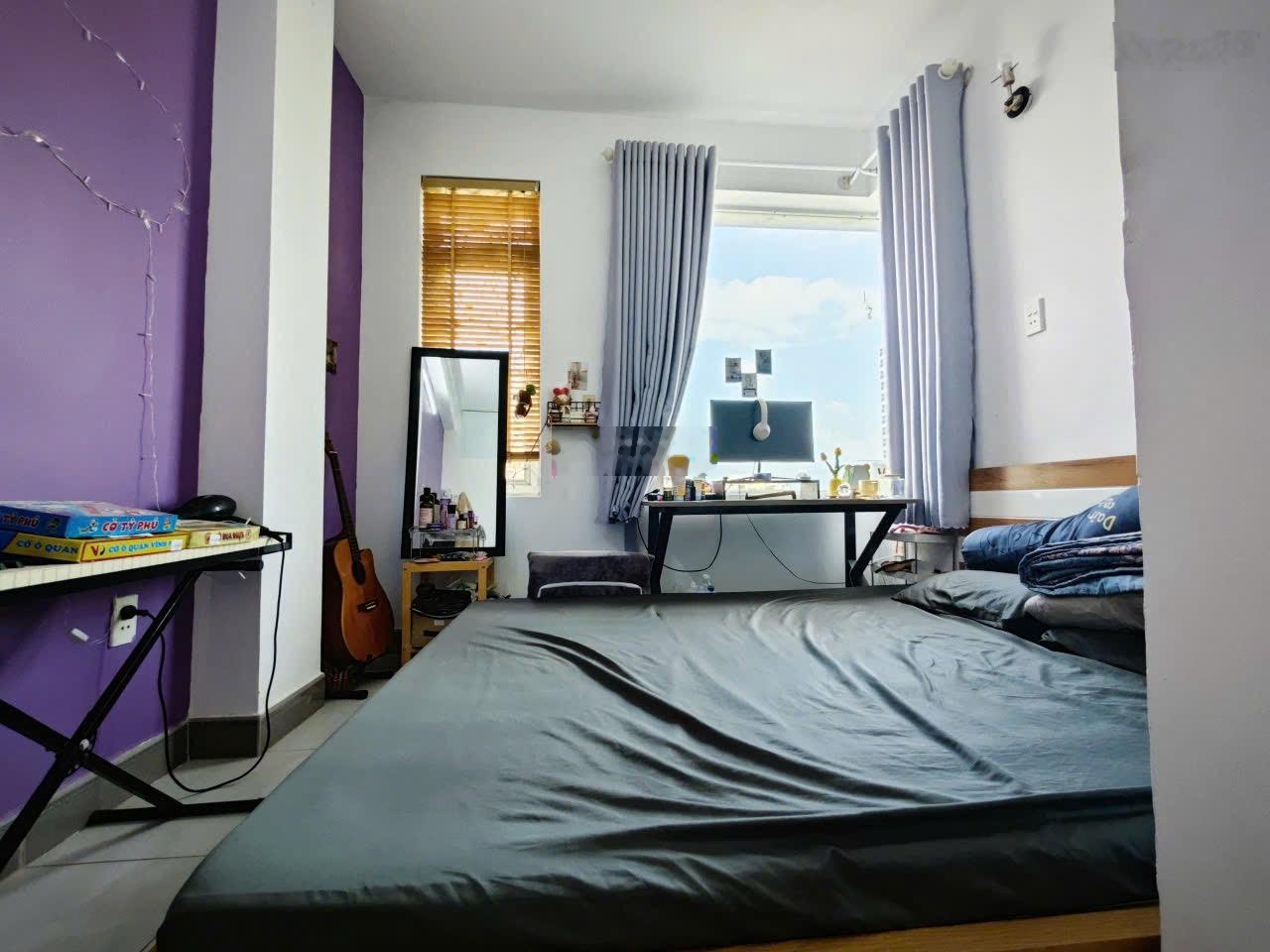 Bán Toà CH 4 tầng MT đường HÀN THUYÊN - gần các trường ĐH .DT 100m2 giá 13ty LH 0942992361