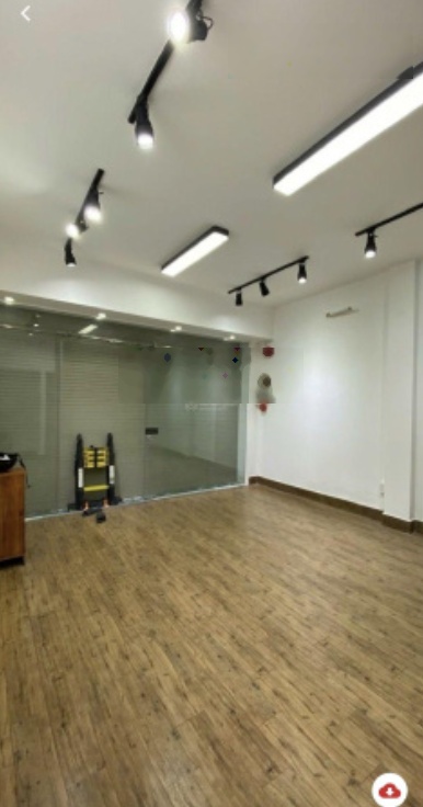 Nhà 3 tầng đường Âu Cơ. Quận 11. Đường xe tải 10m. Mà chỉ 6. X TỶ