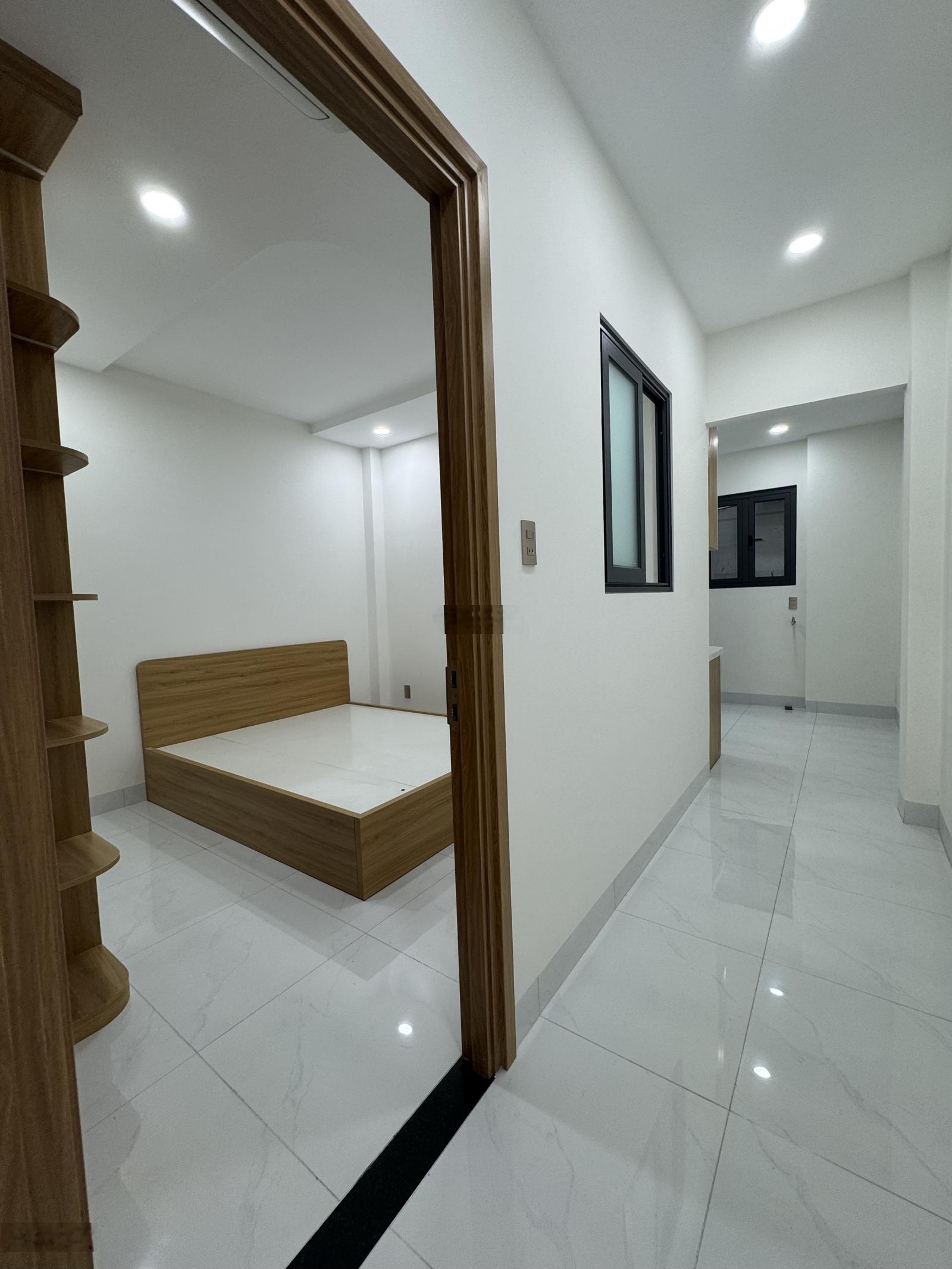 Nhà mới cực hiếm ngay Lê Văn Việt, 3PN ở ngay , hơn 5 tỷ. Vị trí VIP, Tăng Nhơn Phú A. Quận 9