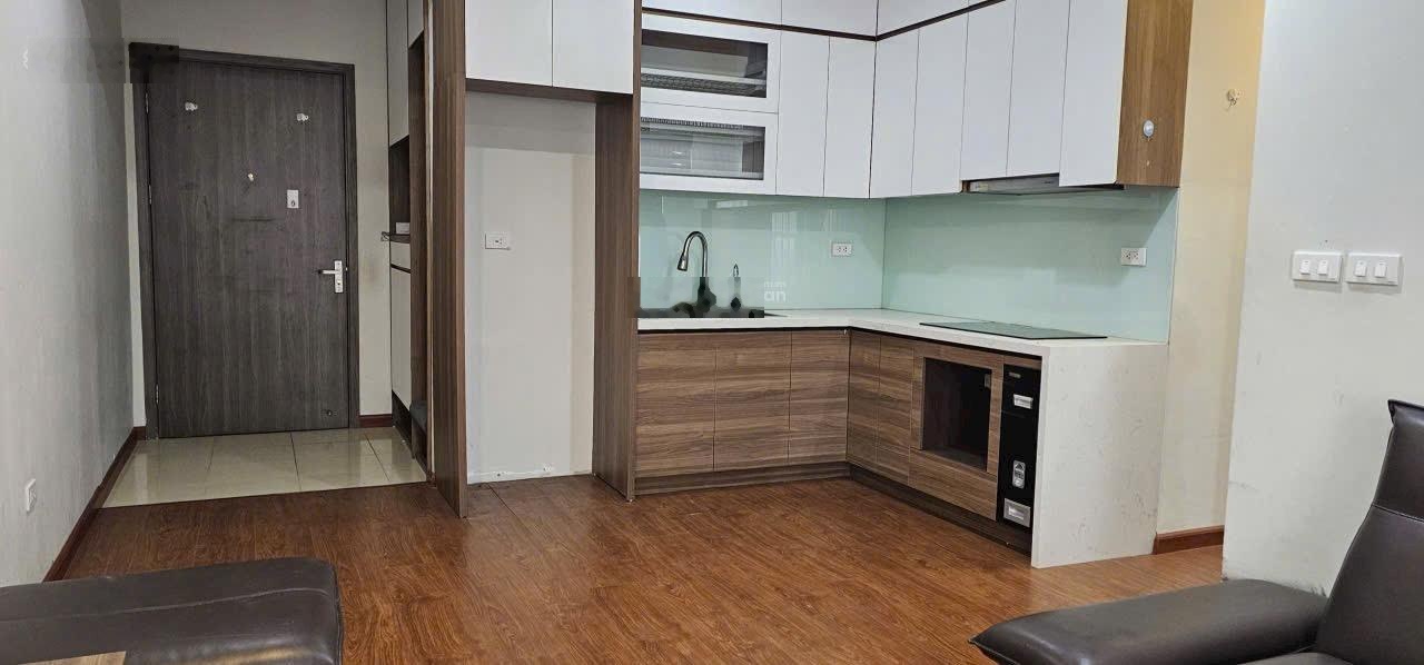 Chung cư bê tông xuân mai tầng cao nội thất đẹp- phòng mới- hướng mát