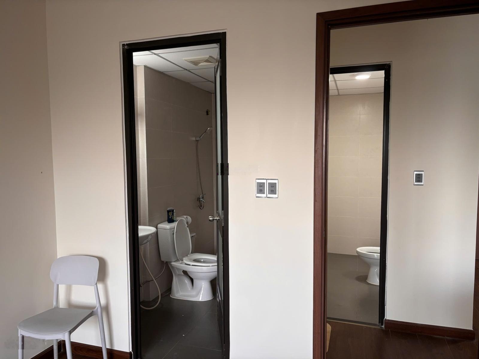 Cần bán gấp ch 73 m2 - giá 1.9 tỷ sổ hồng sẵn - ehome southgate