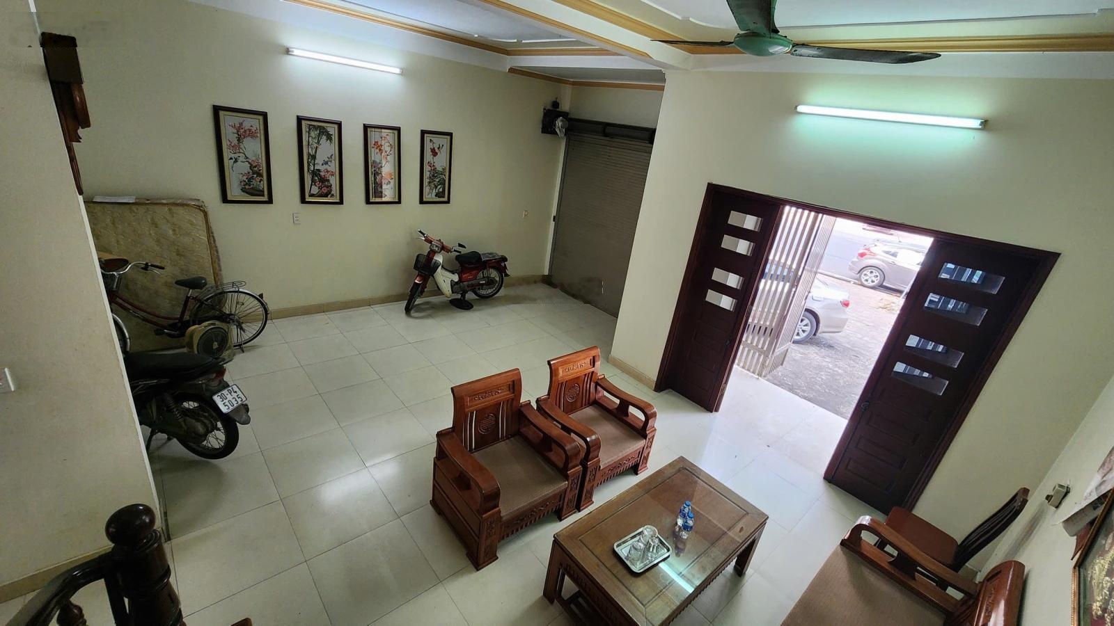 Chính chủ cần bán nhà mặt phố chính tại đường Thắng Lợi, Sông Công, Thái Nguyên, DT đất 172m2