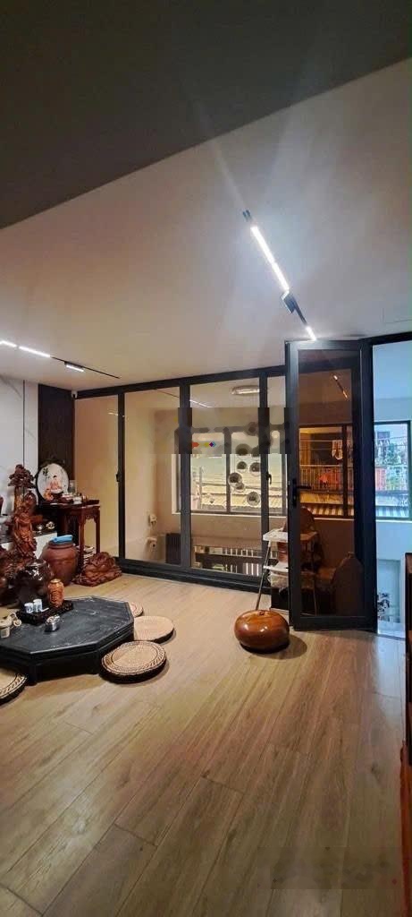 Bán nhà hẻm ôtô thông Lũy Bán Bích (5x11) Đúc 6 tầng đẹp chỉ nhỉnh 8 tỷ còn TL