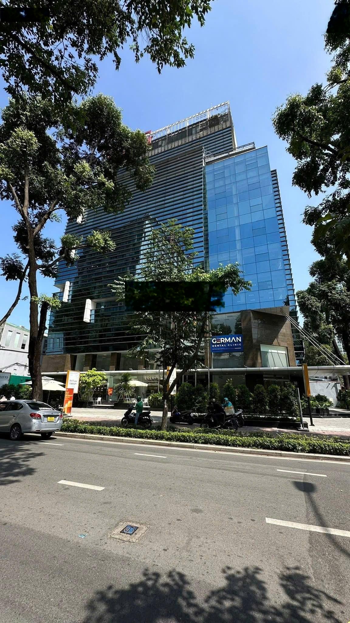 Tòa nhà thương hiệu mặt tiền đường Hàm Nghi,P.SG,Quận 1-DT:20x42m-11 tầng (2 tầng hầm)-Giá: 750 tỷ.