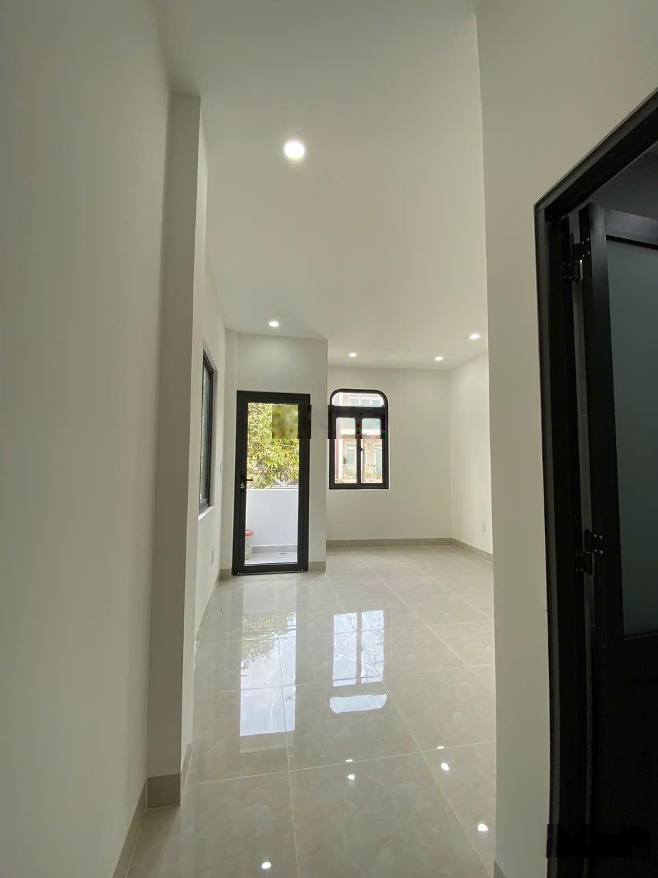 Bán nhà đẹp hẻm xe hơi đường số 13 linh xuân dt 119.4m2 chỉ 6.5 tỷ.