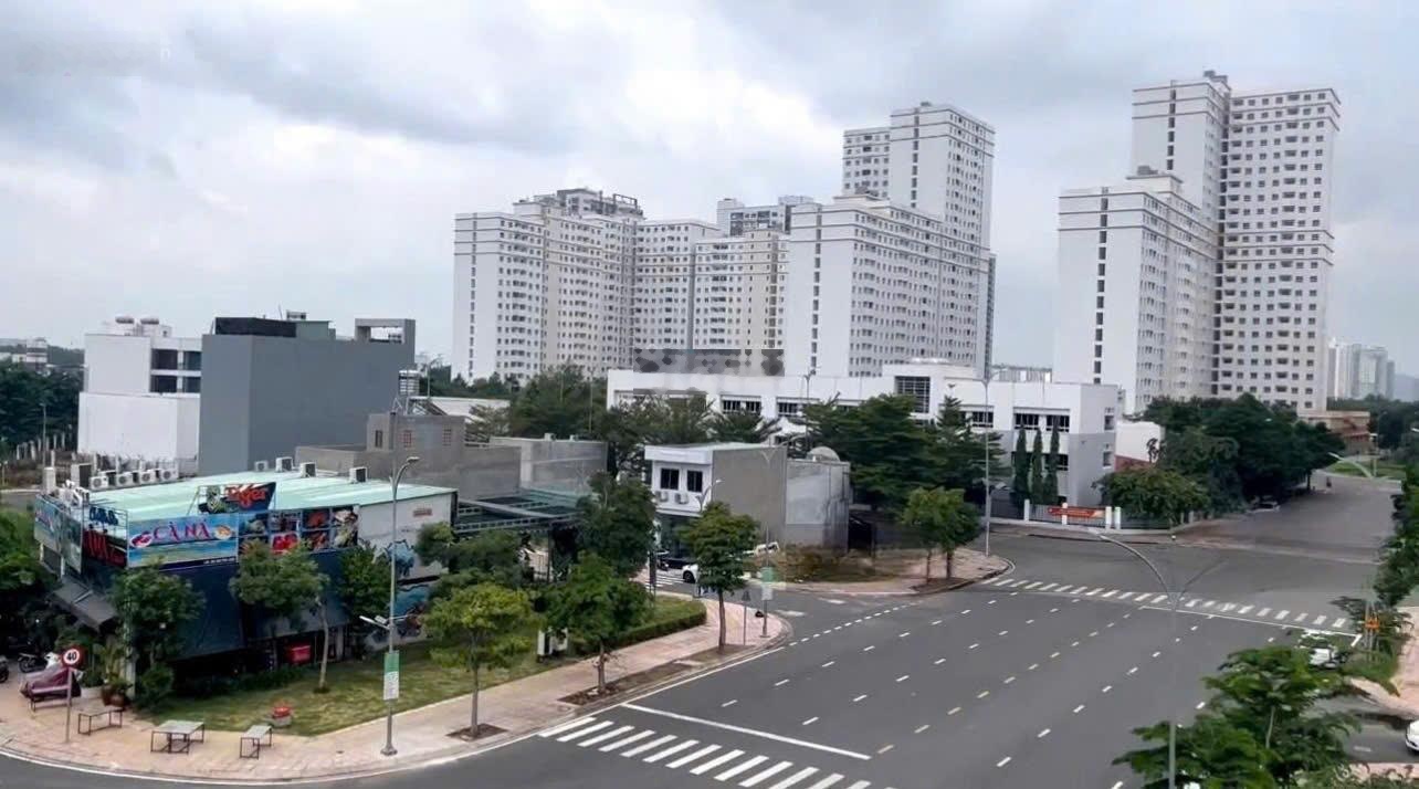 Siêu hiếm! Một lô góc 2MT duy nhất gần chợ Bình Khánh - XD hầm 5tầng - DT: 7x14m(81,7m2) - 25.8 tỷ