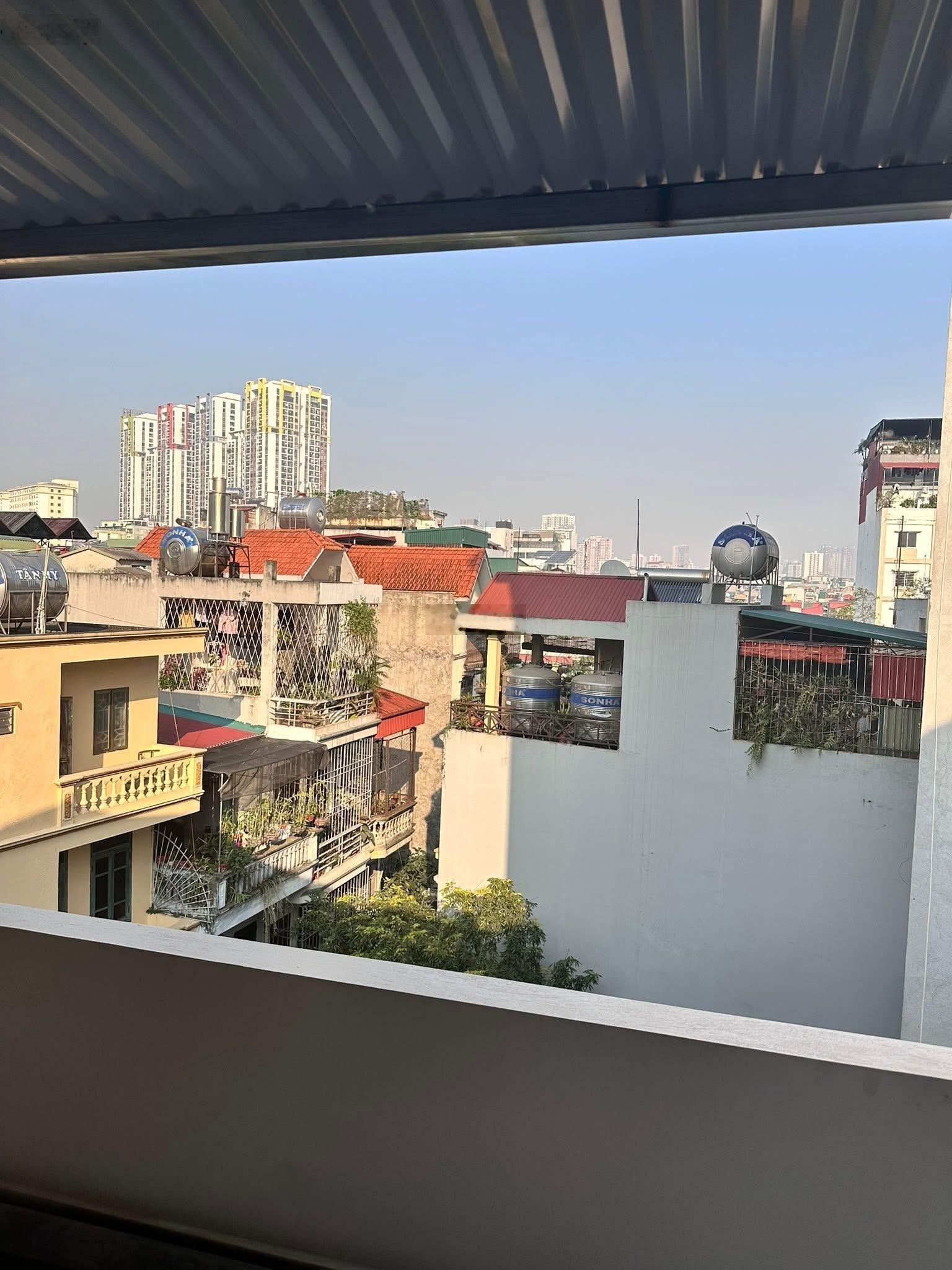 Đập hộp Bùi Xương Trạch, ngõ thông, nhà dân xây mới, gần phố, không QH, sổ CC, DT 40m2*5T