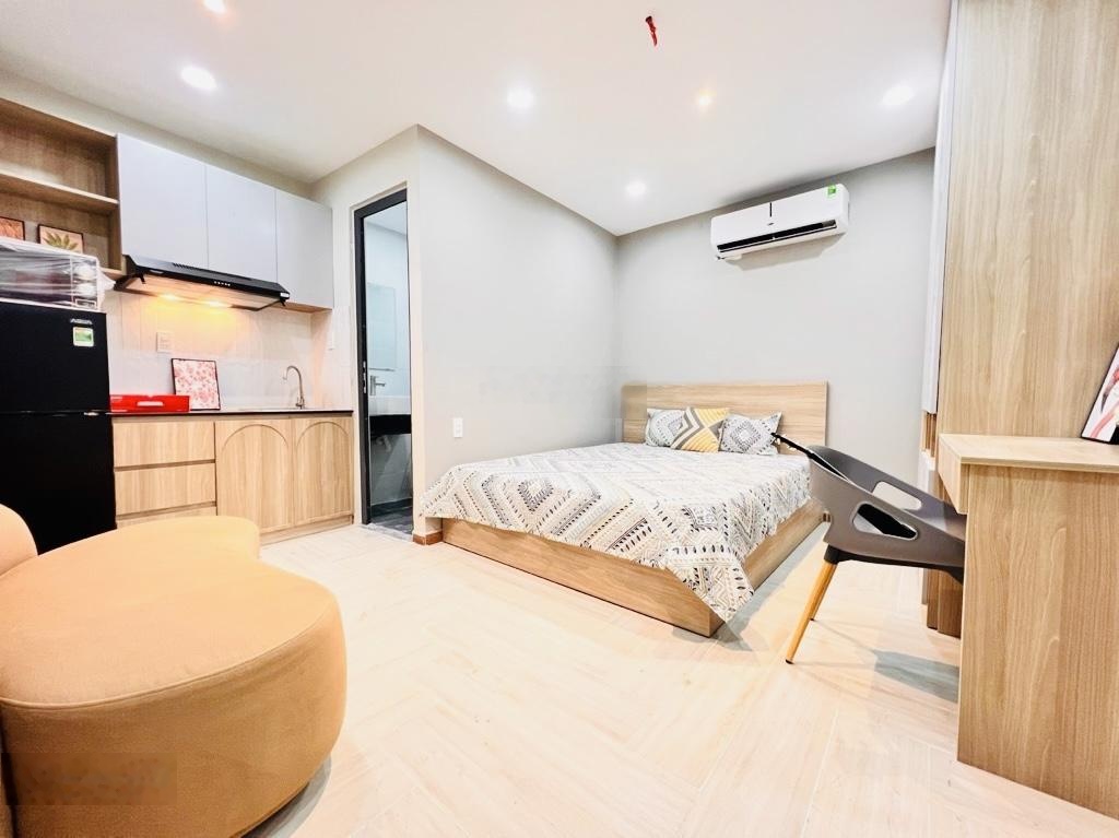 Toà nhà mặt tiền Lê Đức Thọ 8 tầng, hầm, thang máy, 225m2, 5x44m, 22Ph, (đang thuê khoán 2.4tỷ/năm)