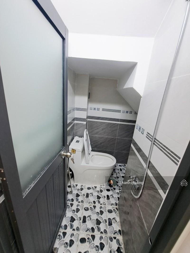 Nhà mới 3 tầng 3tỷ5 28m2 lũy bán bích