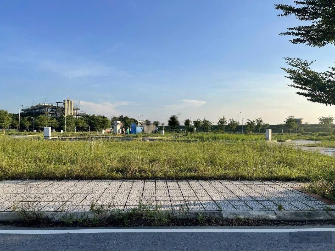 Bán LK4 - 02 Tại đấu giá X1 Đông Cao, 2 mặt thoáng trước sau, sát vành đai 4, đón sóng nhiều dự án