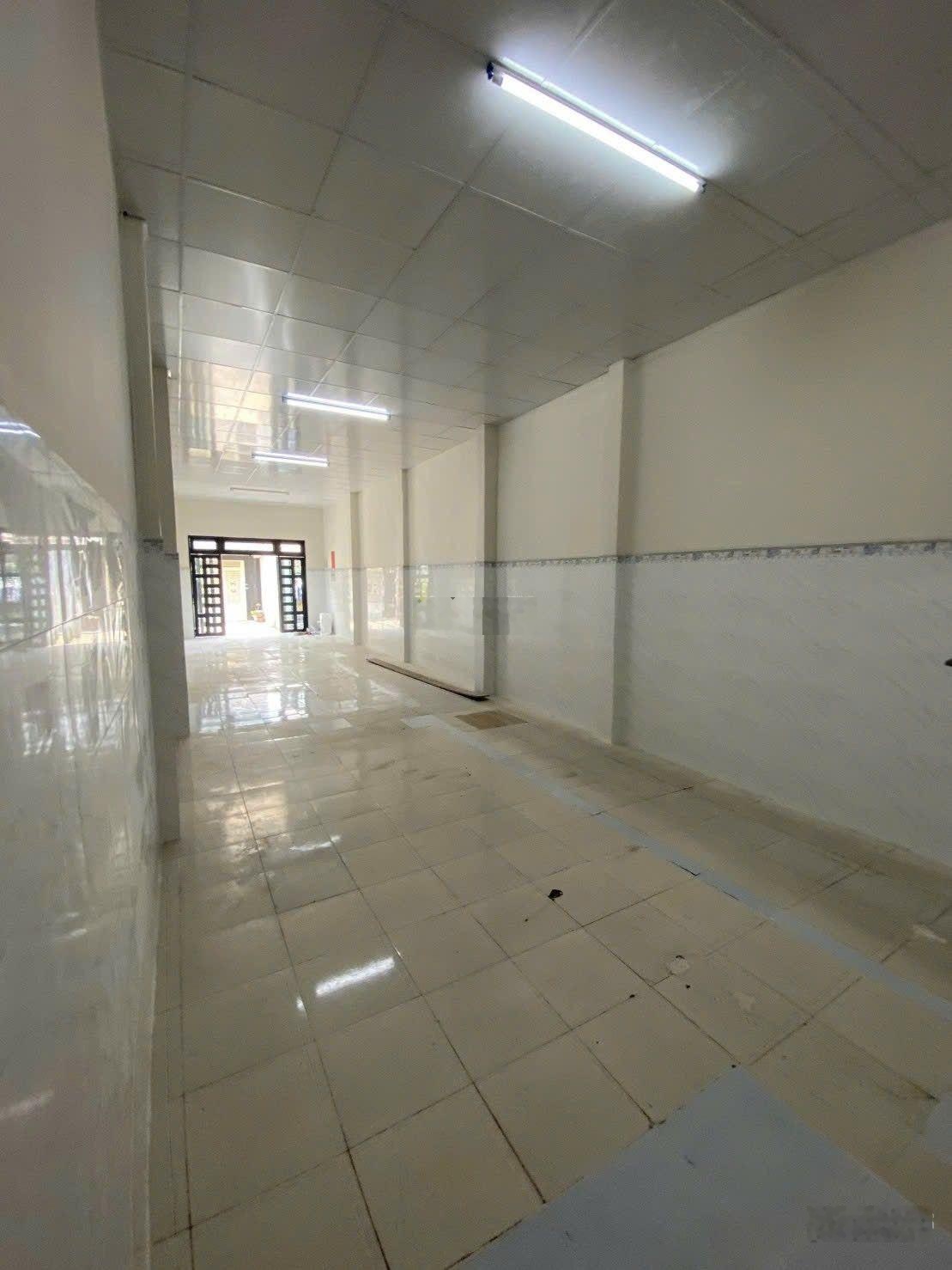 Cho thuê nhà 332/ thoại ngọc hầu-4x22m trệt gác-gần thạch lam,lũy bán bích,tô hiệu,hòa bình