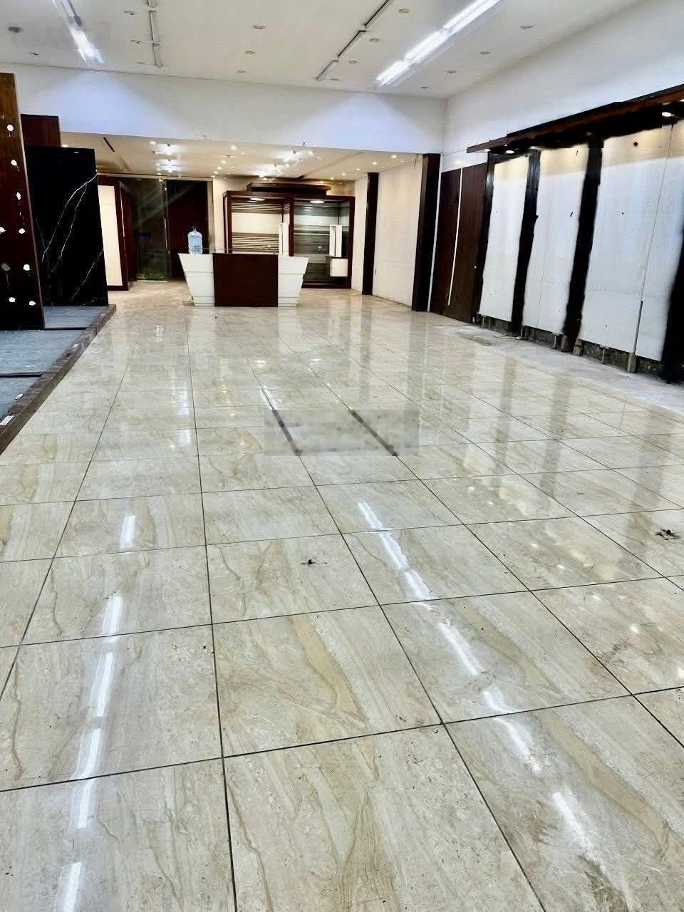 Bán nhà mặt đường Nguyễn Bỉnh Khiêm gần ĐH Y, Văn Cao, DT bìa 142m2, ngang gần 8m, nhà 1.5 tầng