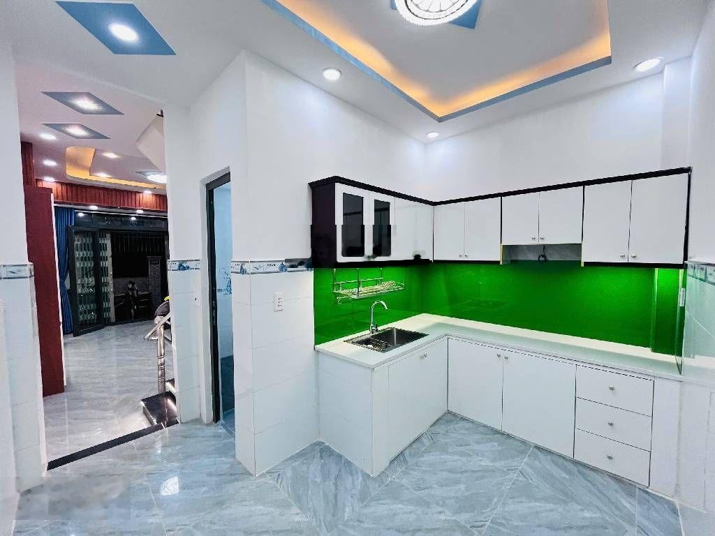 Bán nhà Quận 8, nhà xinh 3 tầng, 56m2, hẻm vào 4m, gần mt, 5,77 tỷ tại Phạm Thế Hiển, P.5, Q8, HCM