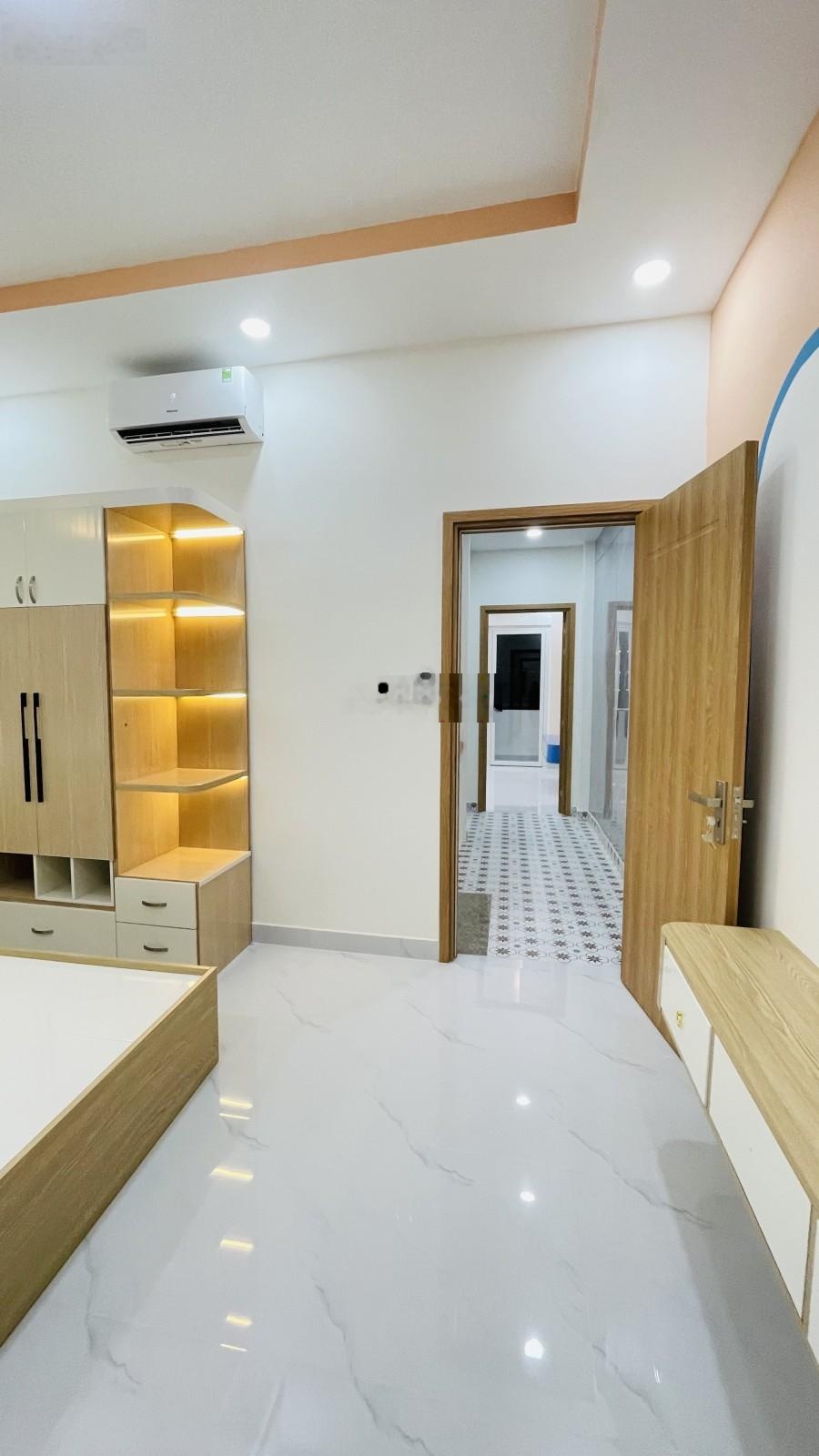 Kênh tân hóa tân phú sát hoà bình đầm sen gần 50m2 2 tầng 3pn hẻm xe hơi đỗ cửa. chỉ 6.080 tl