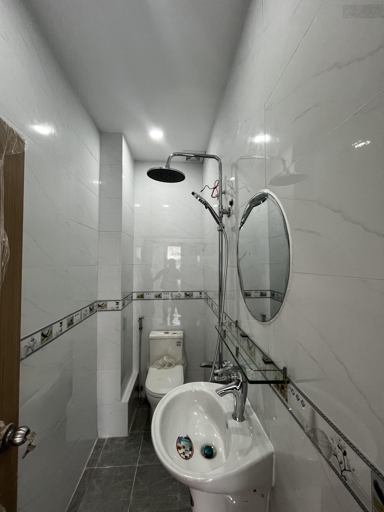 Bán Nhà Riêng 4PN, 4WC, 54m2 gần đường Liên Phường, Phú Hữu, Q9, HCM giá 5,5 tỷ