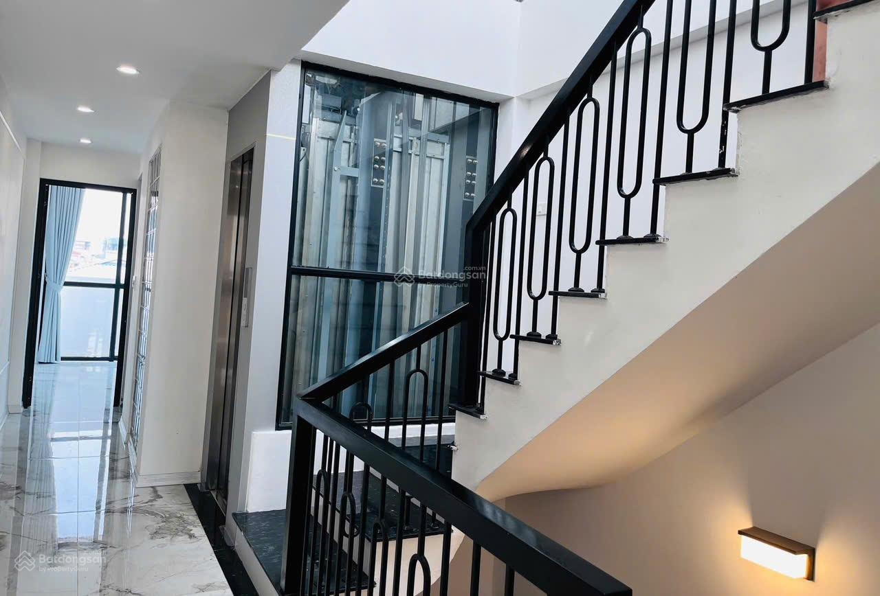 Chính chủ bán nhà phố Hồng Hà, Ba Đình, 61m²x6 tầng thang máy, ô tô tải qua nhà, cách phố 10m