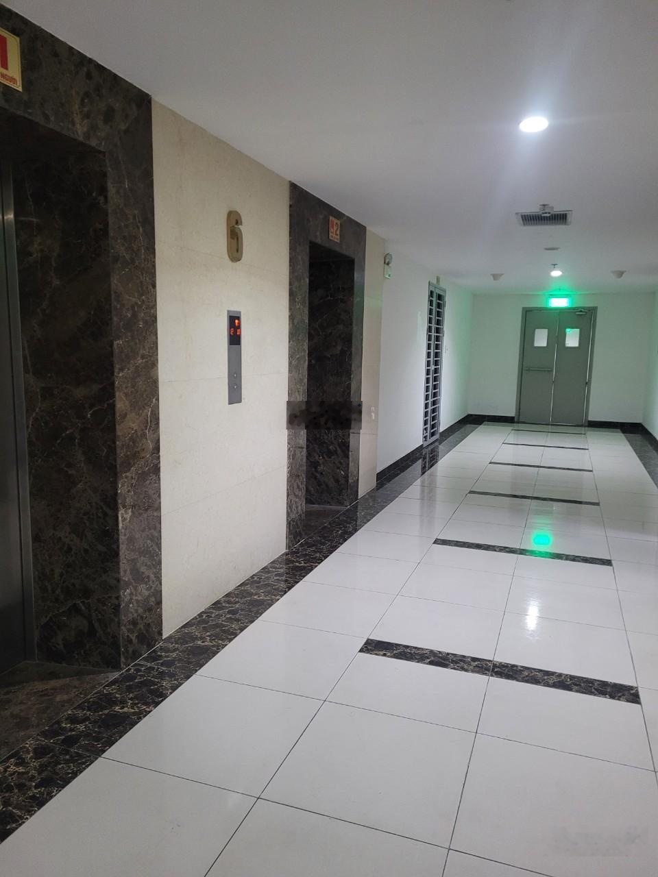 Chỉ hơn 7 tỷ thôi ạ! Em có căn 2PN chung cư CT36 xuân la - tây hồ cần bán nhanh.