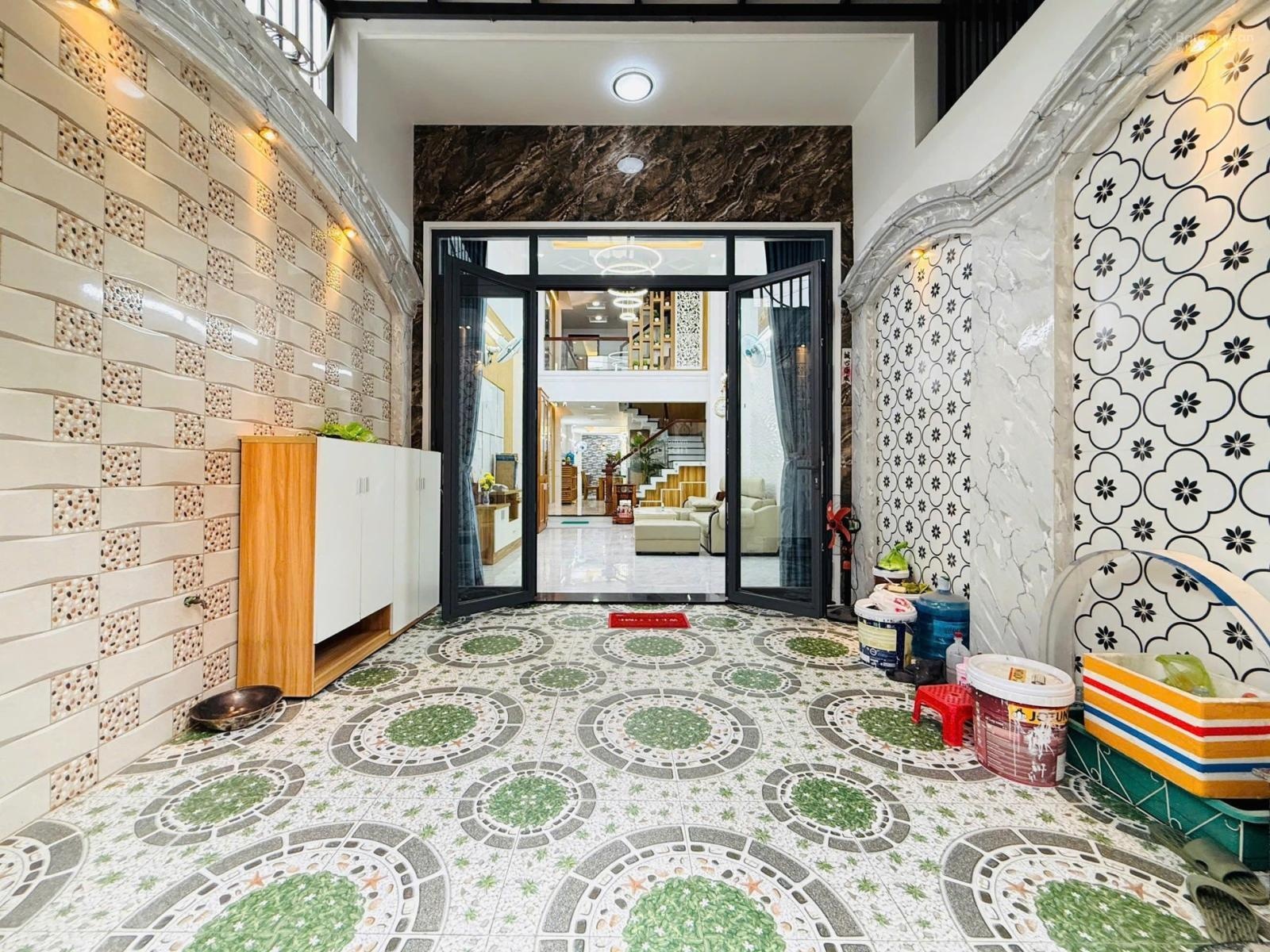 Nhà Phố Chân Dài Gò Vấp Thang Máy Cao Cấp Hẻm 6m 10,8 Tỷ TL