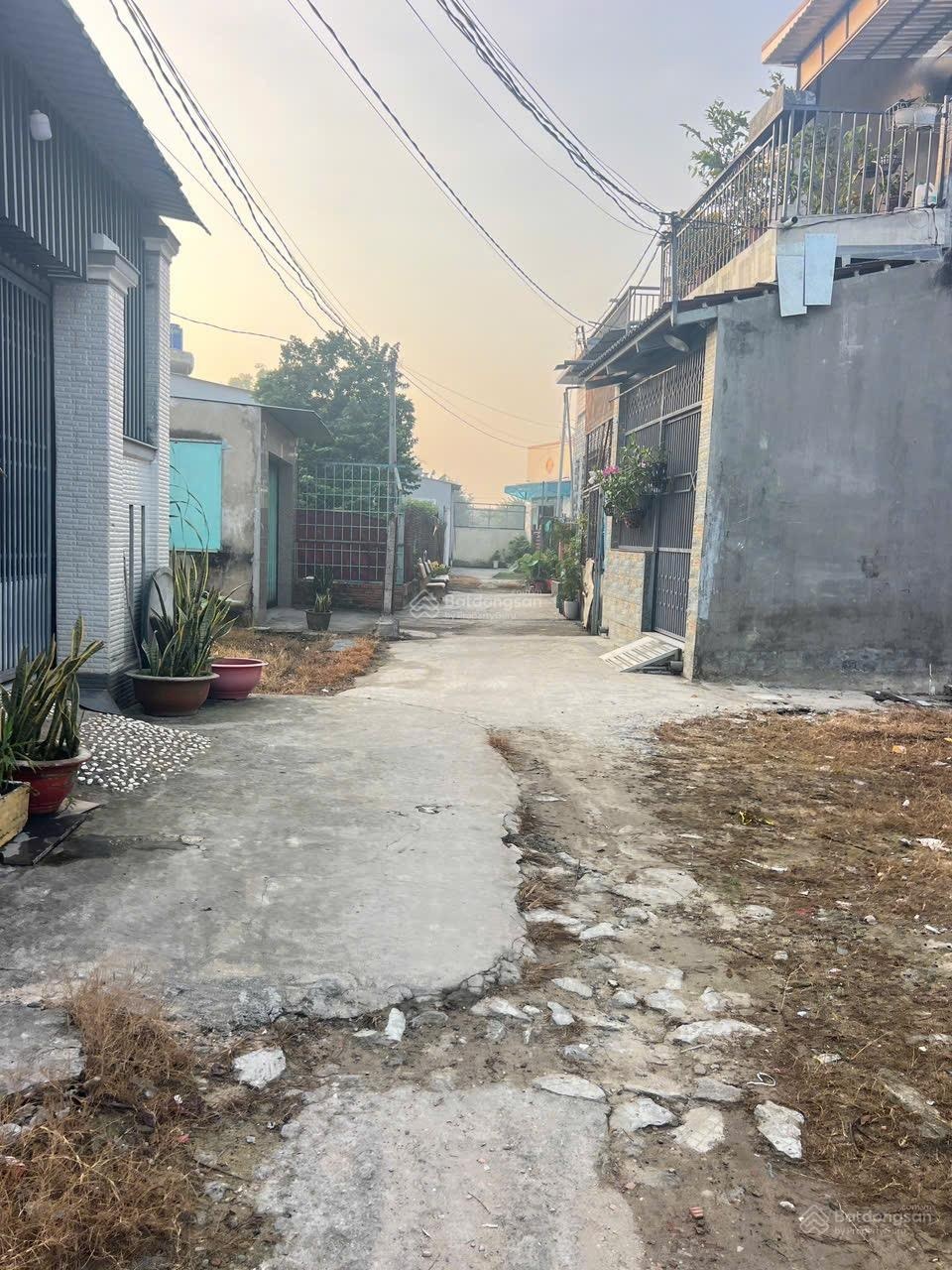 Bán đất ngon Tràm Lạc Mỹ Hạnh Bắc - Đức Hòa , diện tích 5x 25m, giá 1.1 tỷ SHR. LH:0931288714