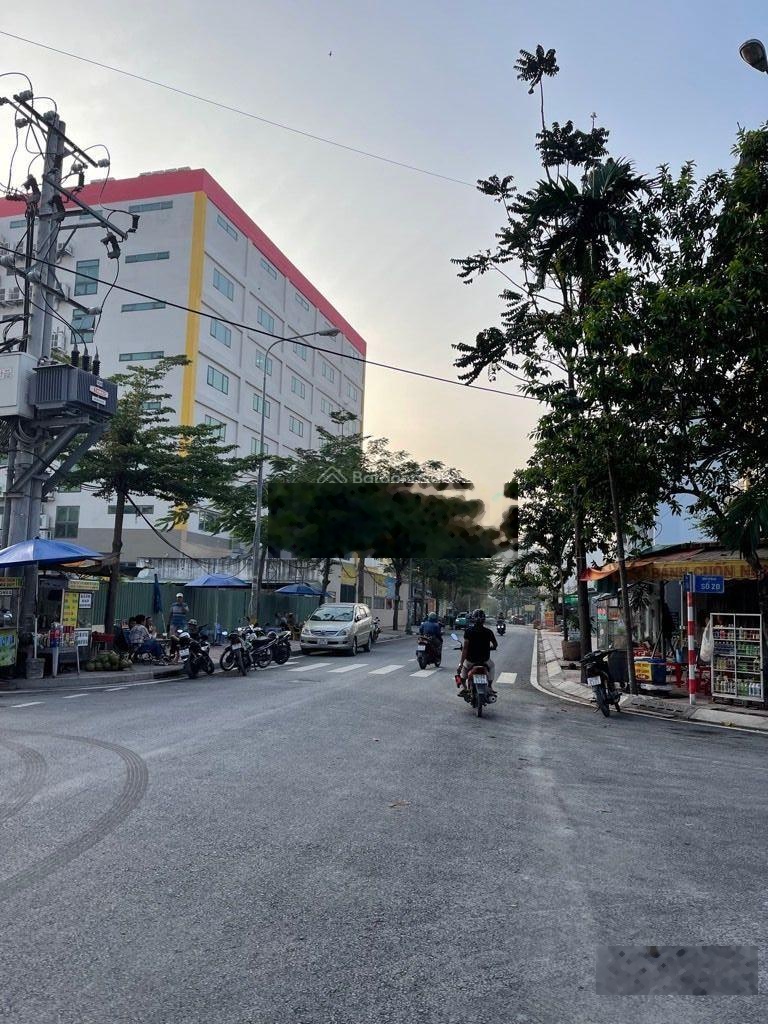 Bán gấp nhà, đường 2D KDC Nam Hùng Vương, Bình Tân, ngày trường Quốc tế, 2 tầng, 4x11 giá chỉ hơn 3