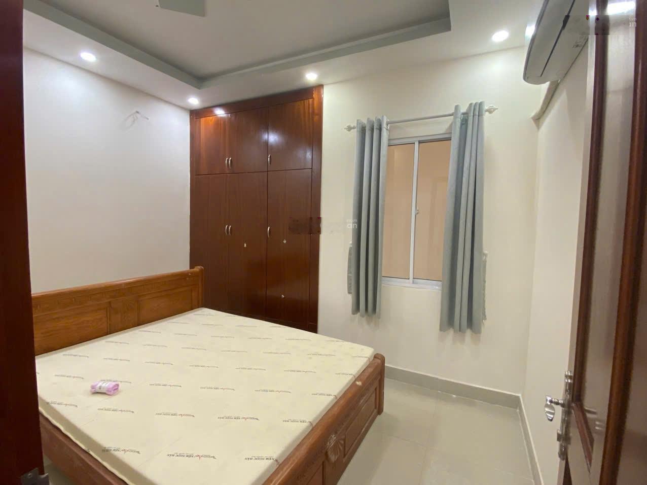 Cho thuê nhà 1t2l 1 tum hẻm ô tô đường 50 p.hiệp bình chánh, 52m2, có máy lạnh, vào ở liền, nhà mới