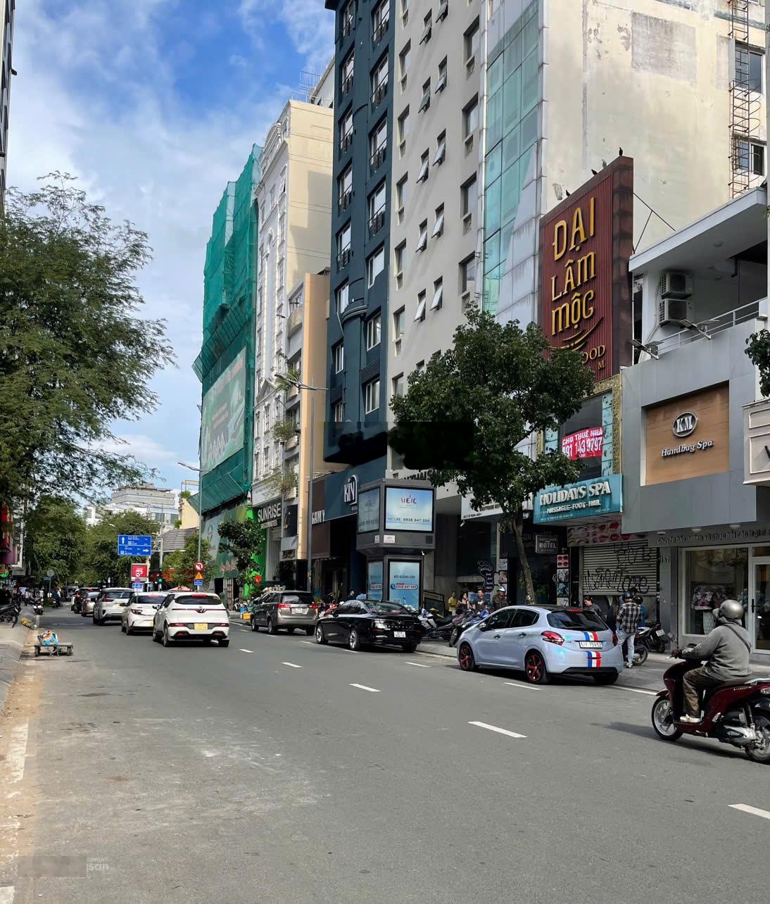 Siêu hiếm nhà mặt tiền đường Lý Tự Trọng Quận 1,cách chợ Bến Thành chỉ 50m