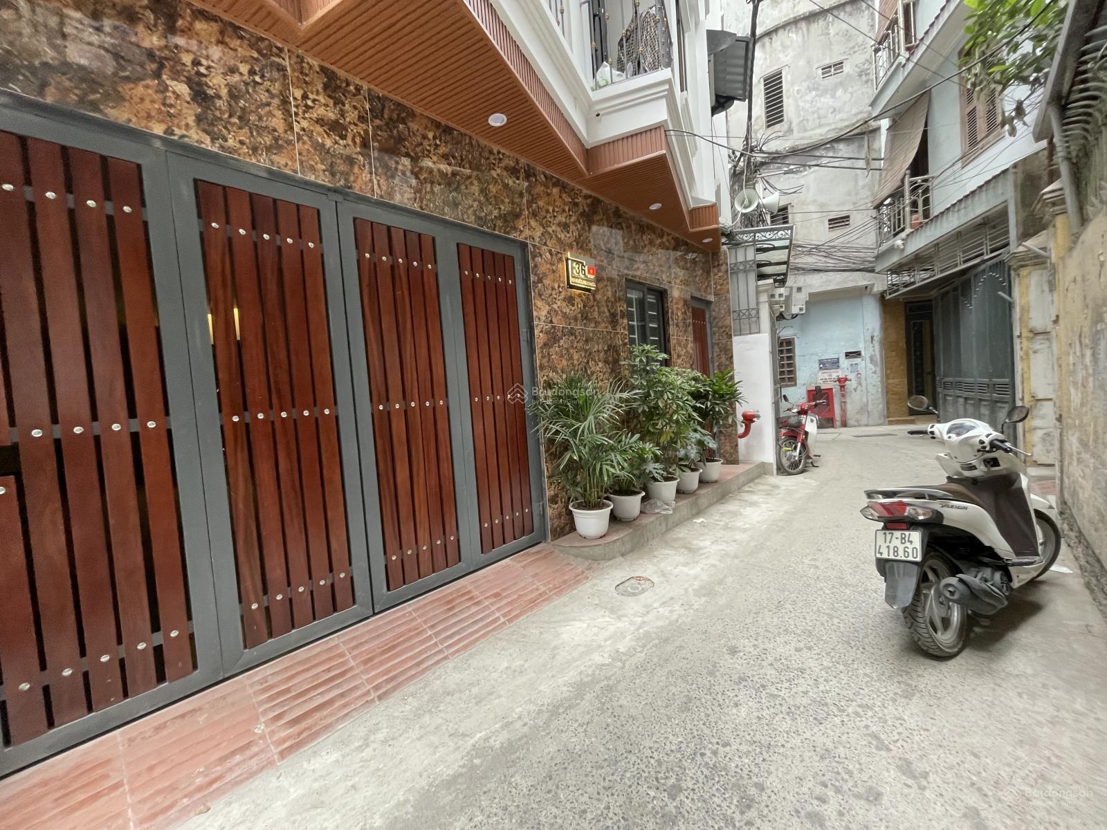 Giá đầu tư! Toà CCMN 3 thoáng Vĩnh Phúc- Ba Đình 122M2*7T có hầm- 27P Nội thất xịn- Dthu 150Tr/Th