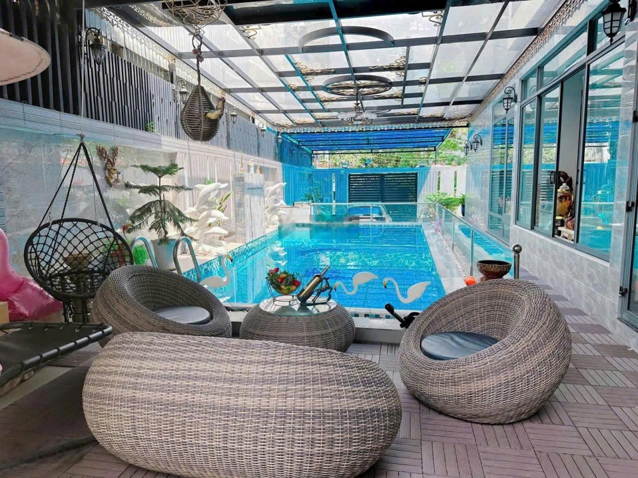 Bán Biệt Thự COMPOUND XUÂN THỦY P.Thảo Điền ( Q.2 cũ ) 380m2, nội thất siêu phẩm