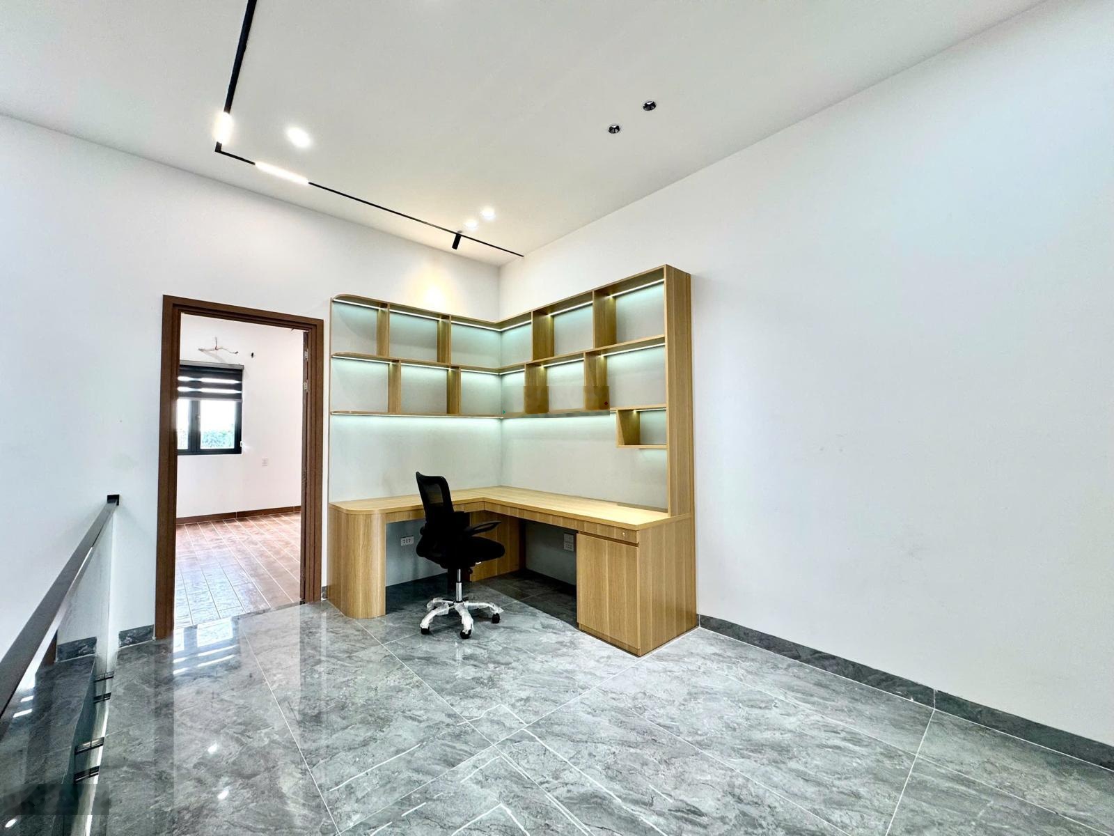 Nhà phố the sol 5x18,5 3pn 3wc giá 4.39ty chợ hưng long 300m shr 0936639960