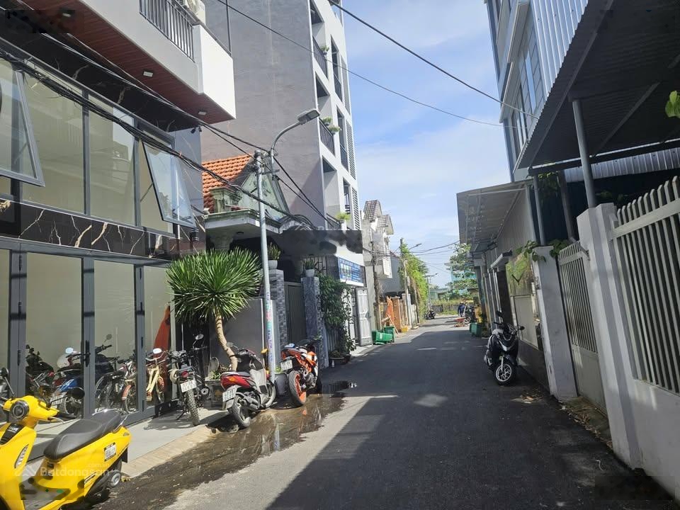 Bán lô đất 2 mặt tiền trước sau đường nhánh Mỹ Đa Đông 12, gần biển.