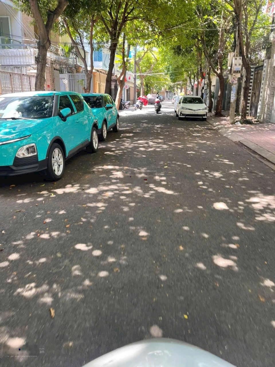 Bán đất mặt tiền Nguyễn thị minh khai 150m2 giá 12,5 tỷ.call 0989116432 mr Hà.