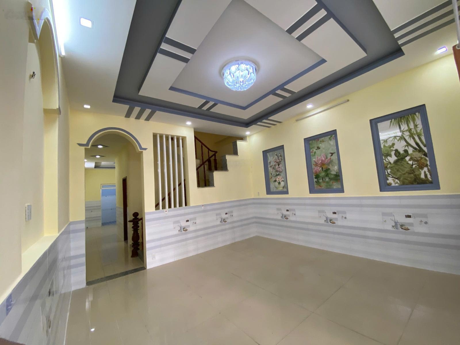 Nhà còn mới - giấy hoàn công đầy đủ - 3tỷ980