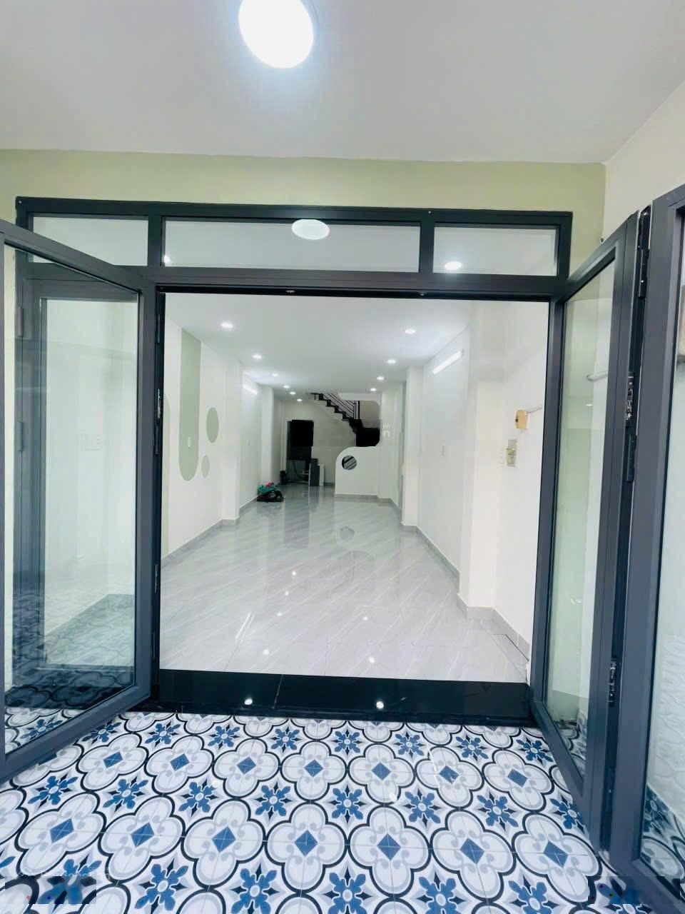 Bán NR Tô Hiệu, Hiệp Tân, Tân Phú, HCM 6,19 tỷ, 52m2 đẹp, nhiều tiện ích