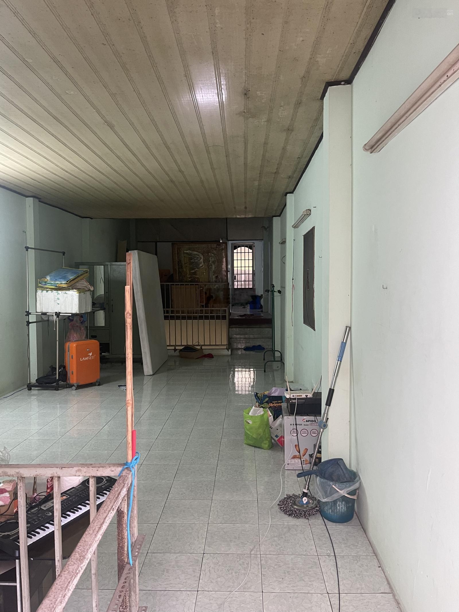 Bán nhà riêng sổ hồng chính chủ, diện tích đất 95m2, gần Trung Tâm hành Chính Quận Bình Tân