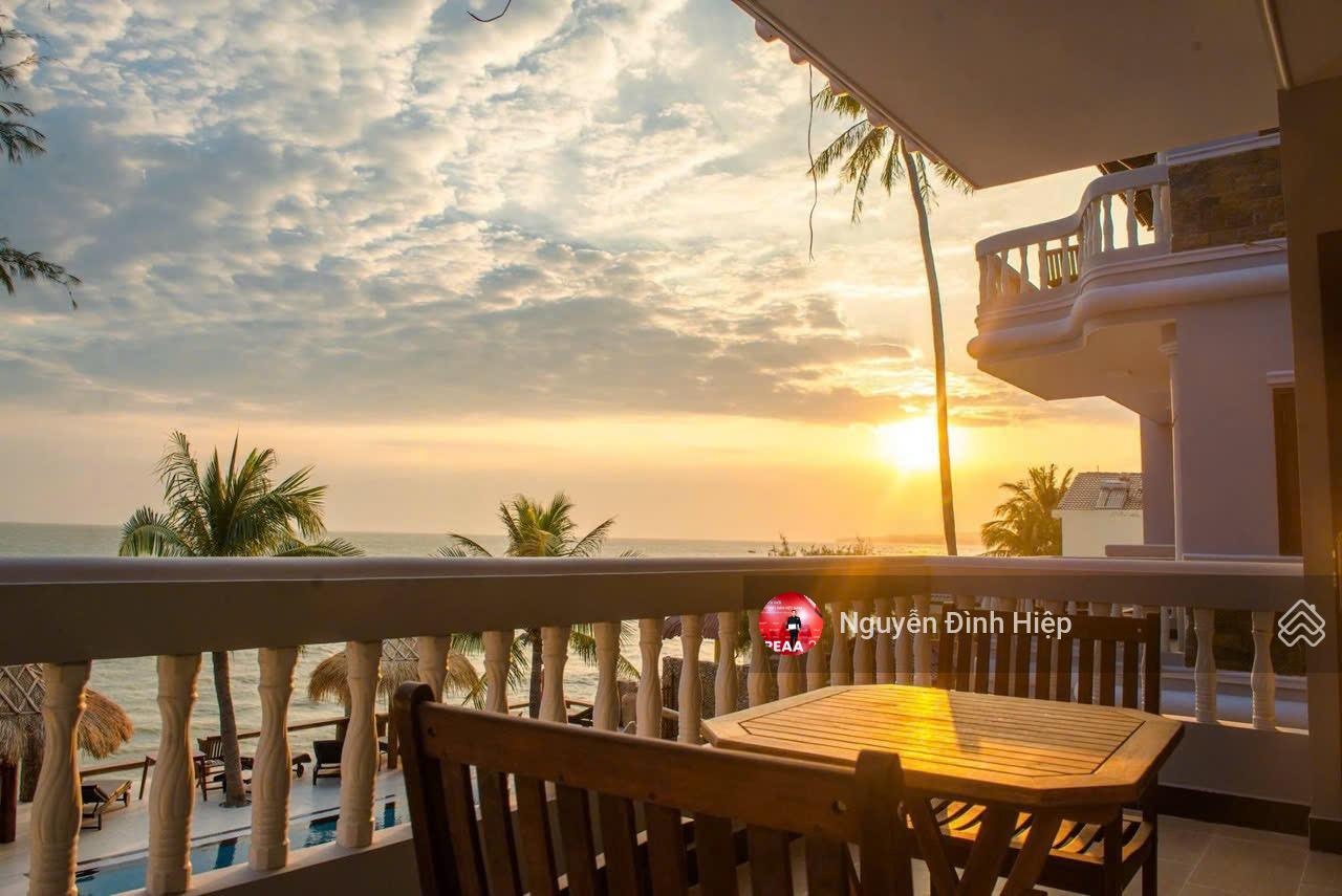 Bán resort 1000m2 mặt tiền biển Nguyễn Đình Chiểu, Hàm Tiến giá tốt cạnh Sungroup Mũi Né