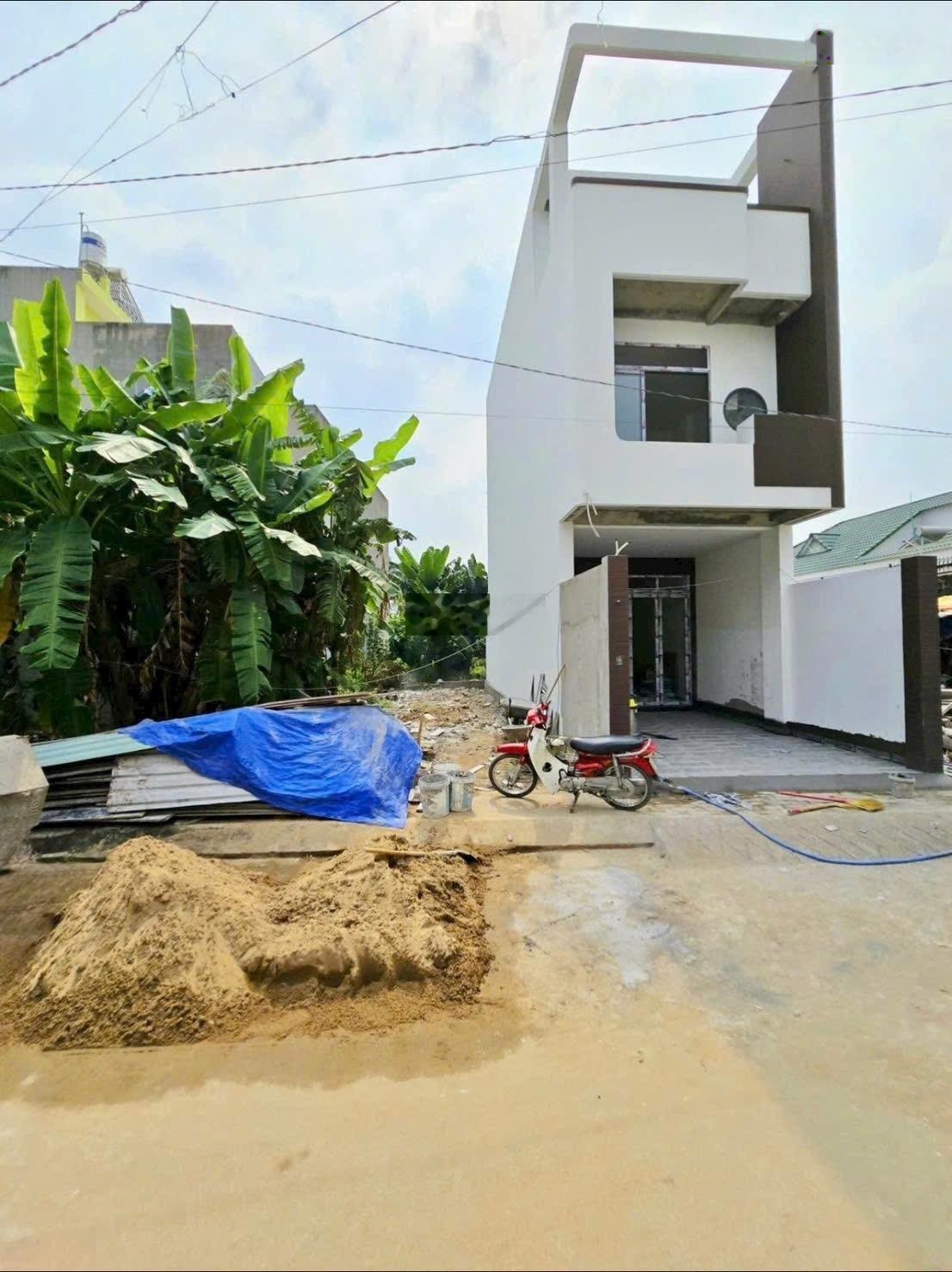 Rẻ nhất ĐƯỜNG 6 Nguyễn Xiển, kề Vinhomes Q9 DT: 61m2 Giá 3.390tỷ SHR đường ô tô