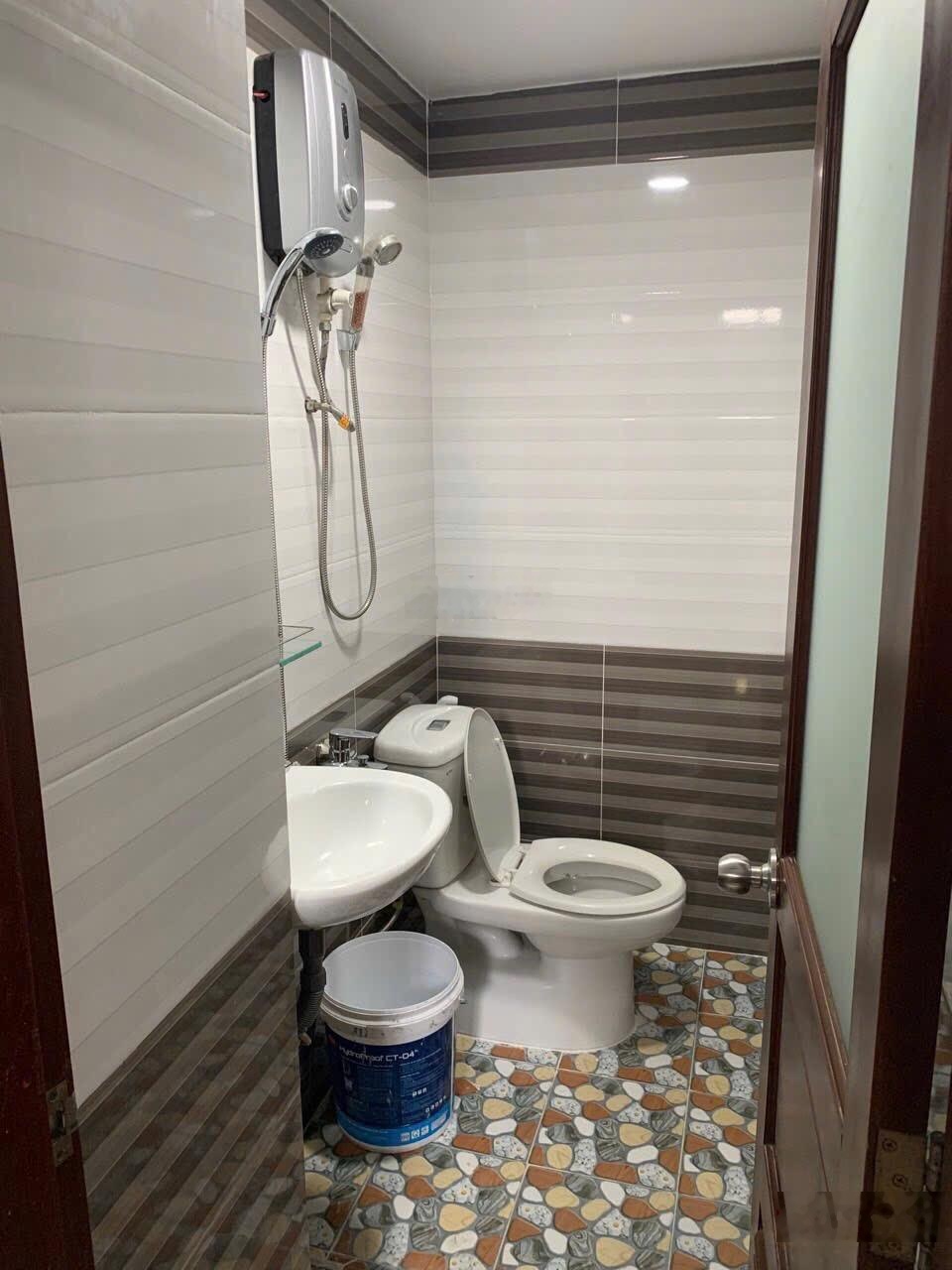 Bán nhà hẻm 195 tôn thất thuyết 3 phòng ngủ quận 4