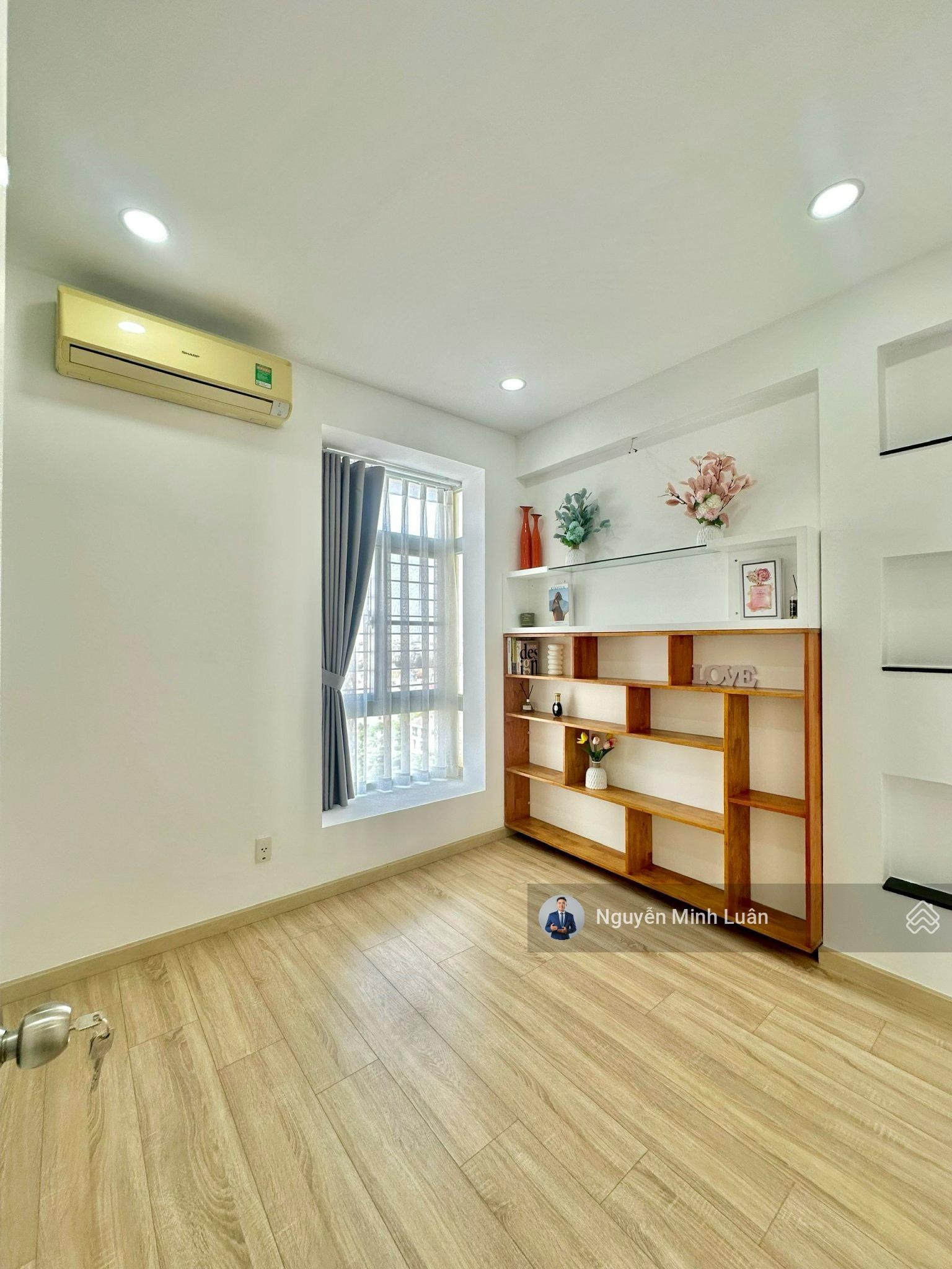 Bán gấp căn hộ 91m2 3PN 2WC chung cư Sky Garden Phú Mỹ Hưng Quận 7 chỉ 6,550 tỷ. LH 0935382677 Luân