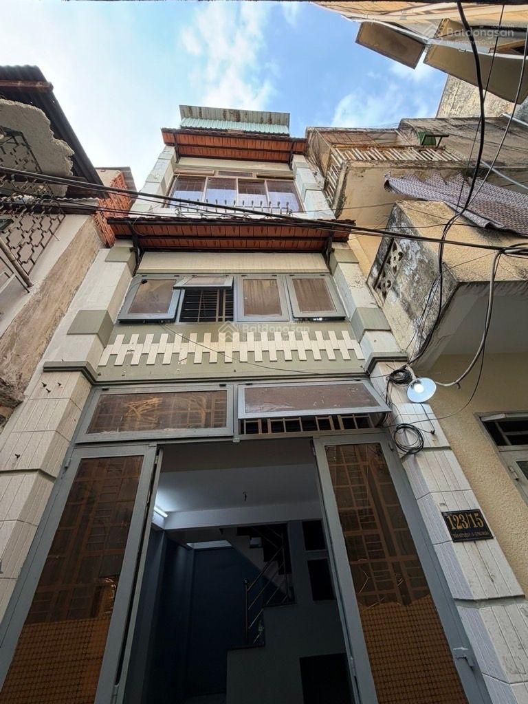 Di cư bán nhà 4 tầng, vị trí hiếm ở trần huy liệu, phú nhuận, 4,7 tỷ