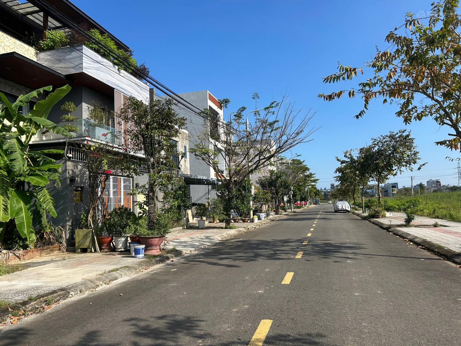 Cần tiền bán 2 lô liền kề cồn dầu 14 - hòa xuân