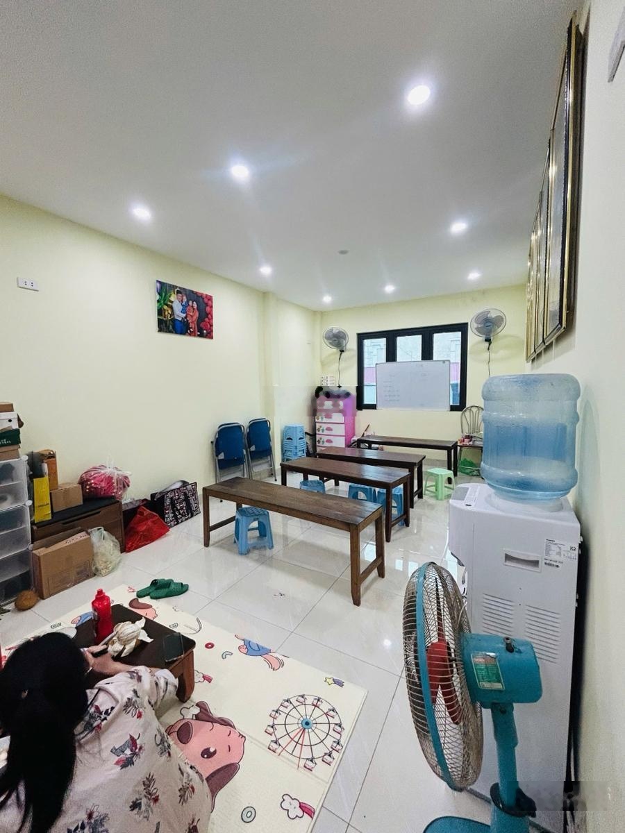 Nhà đẹp ba đình_gần hồ_ngõ rộng_ở sướng_kinh doanh vp + kho_có sân làm kho & để xe siêu rộng