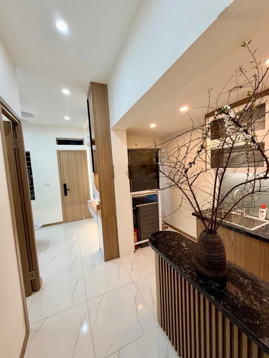 Bán nhà tập thể phố Vọng Hà Hoàn Kiếm nhà đẹp 2 thoáng chỉ việc xách Vali về ở 70m2 T2 nhỉnh 3 tỷ